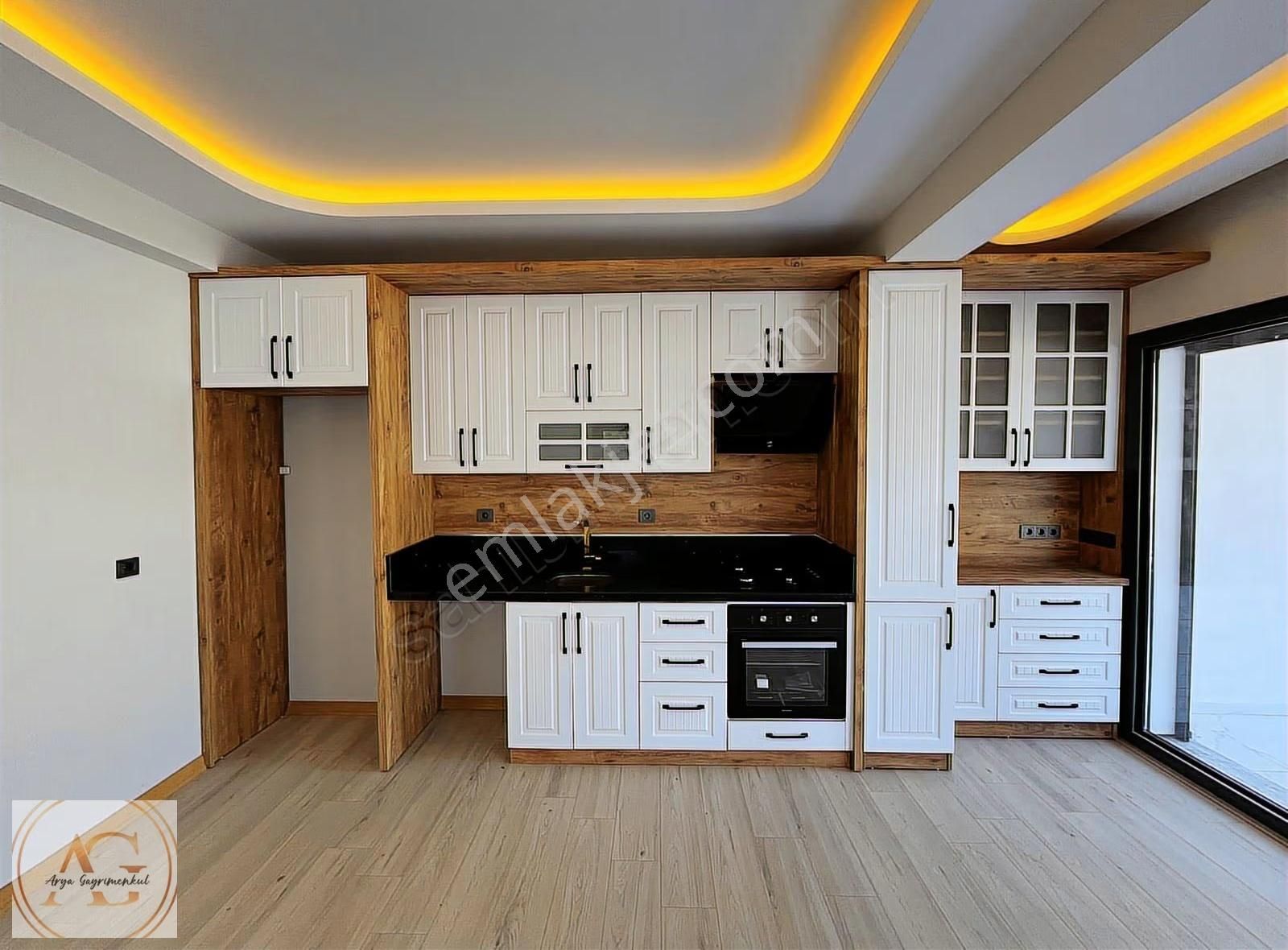Arya Gayrimenkul'den Şık Tasarımlı Zeytinli'de 4+1 Satılık Villa - Görsel 18