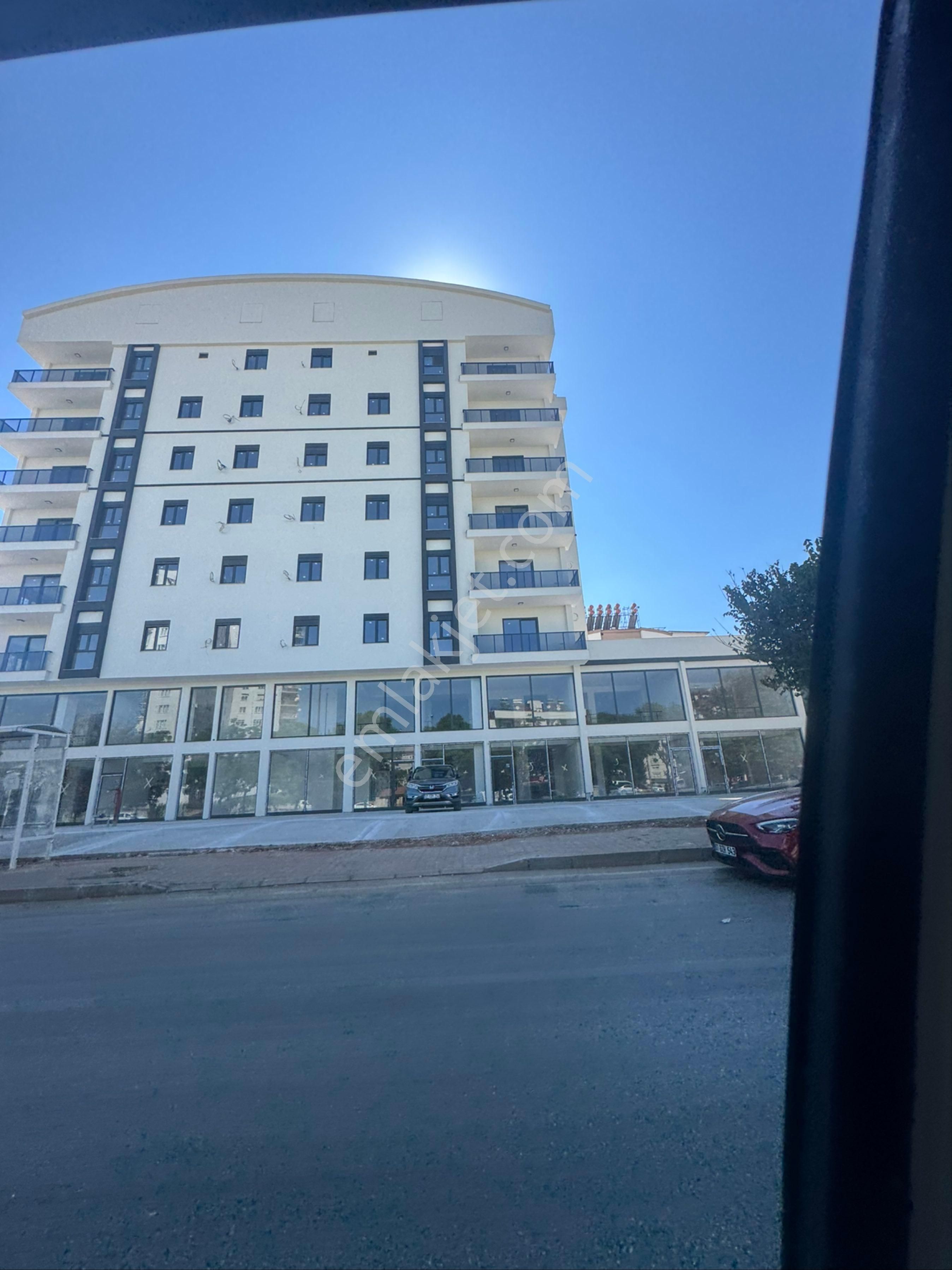 Satılık Çok Amaçlı 3 Katlı İşyeri Galeri Vs Uygundur Takas Olur - Görsel 5