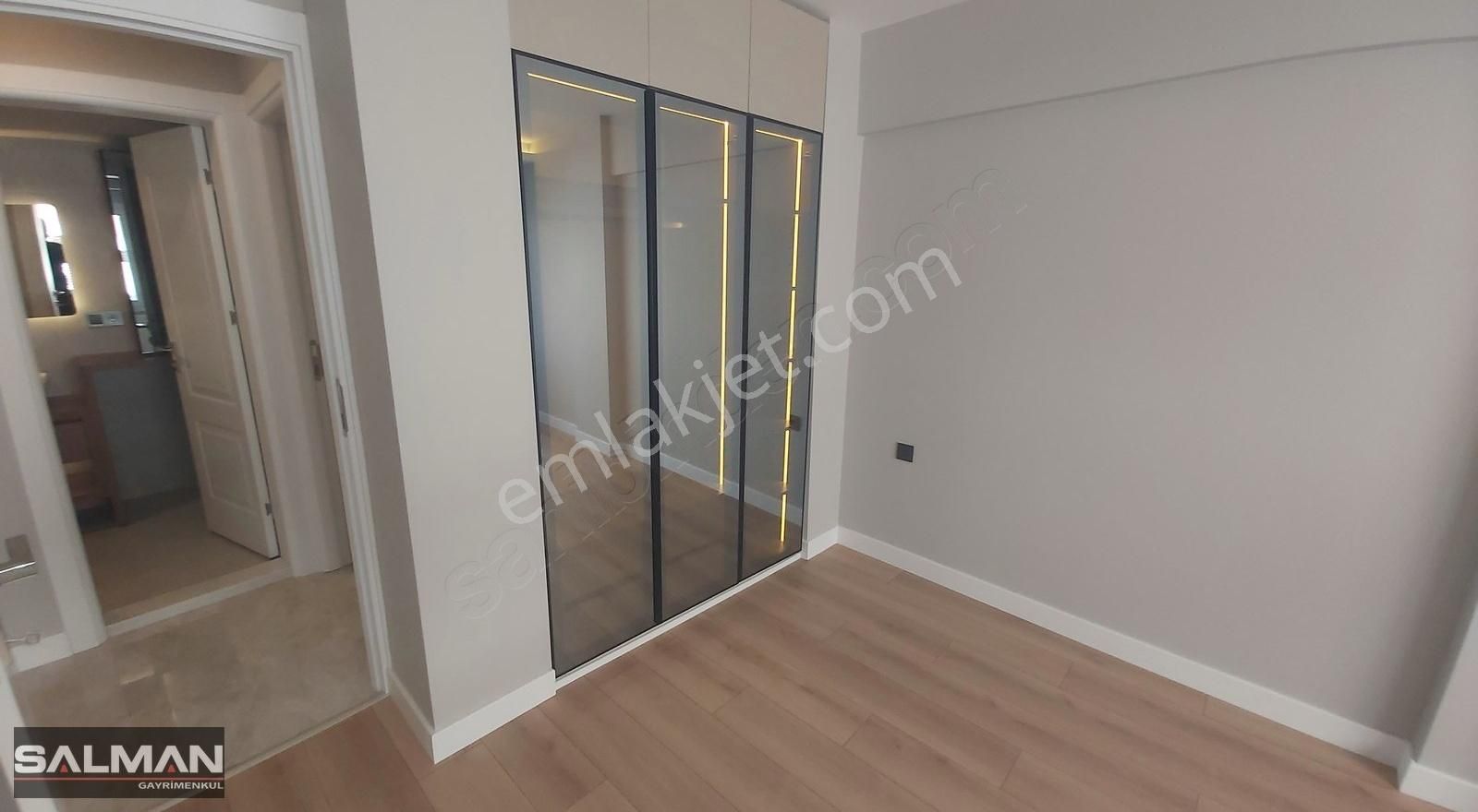 Bostanlı Yusuf Vardar Sokakta Full Tadilatlı Satılık 3+1 Daire - Görsel 25
