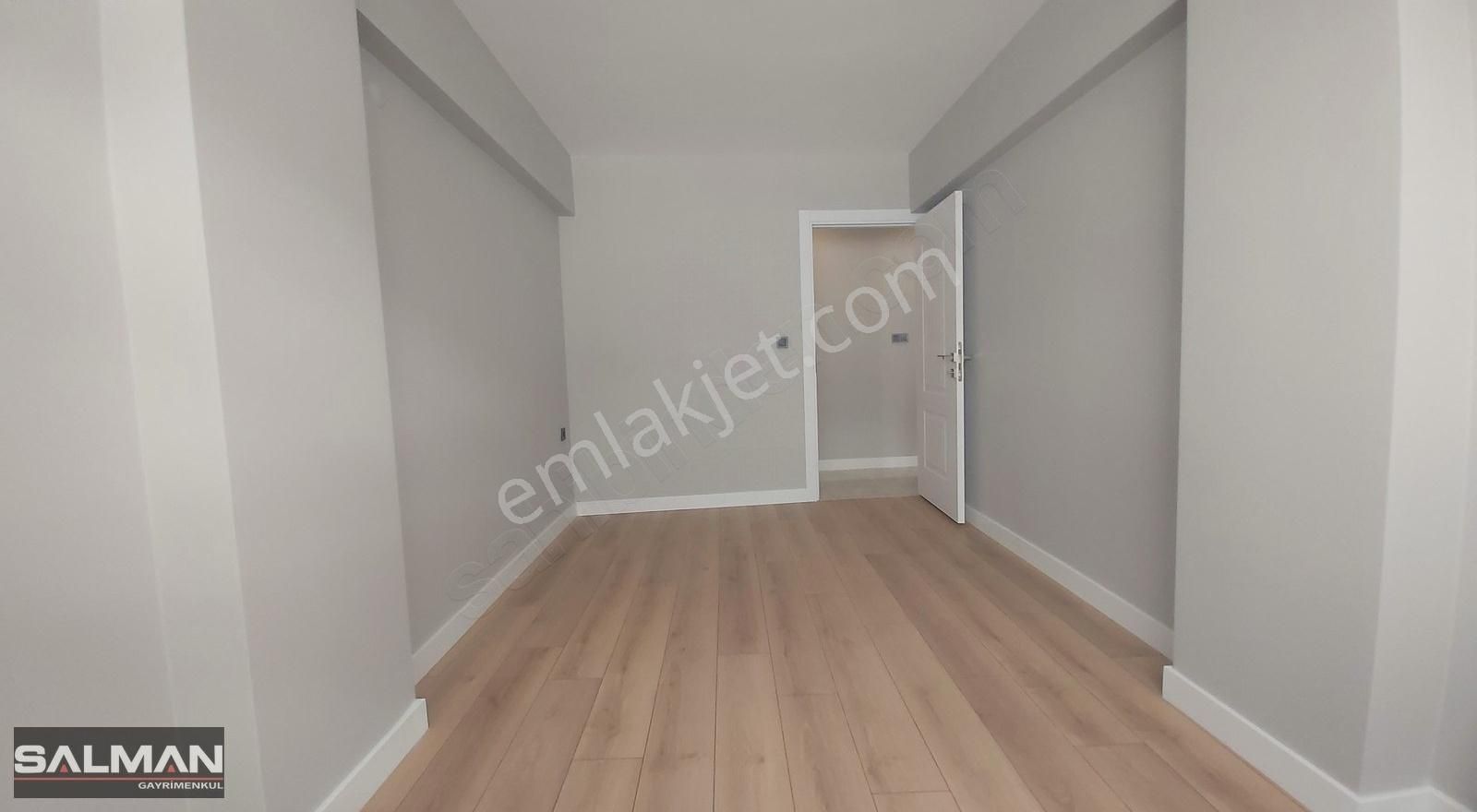 Bostanlı Yusuf Vardar Sokakta Full Tadilatlı Satılık 3+1 Daire - Görsel 5