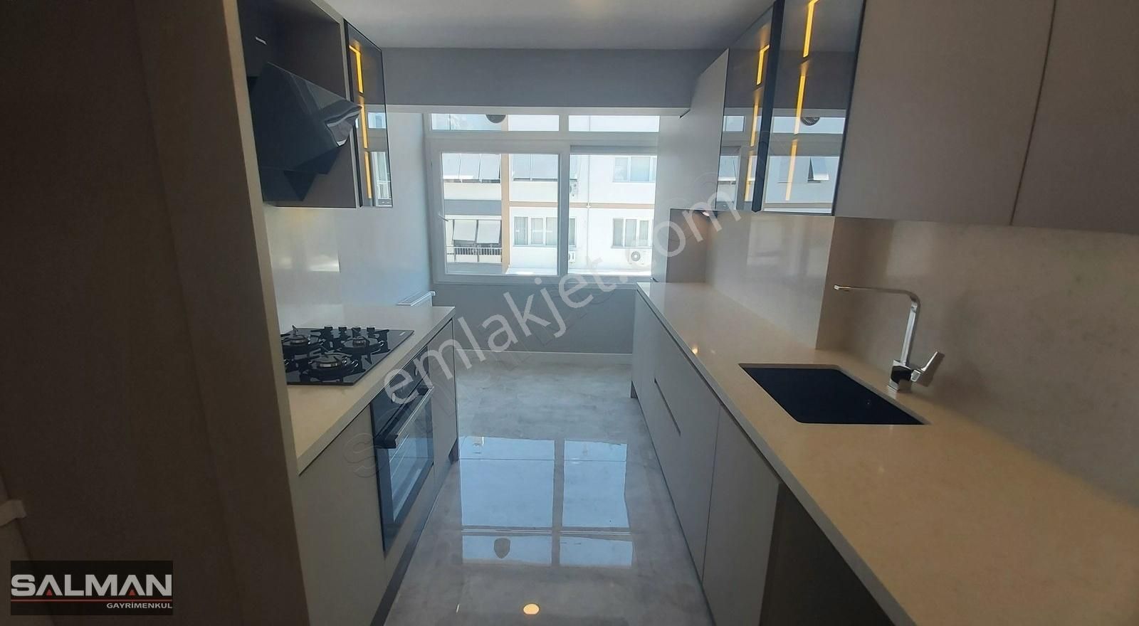 Bostanlı Yusuf Vardar Sokakta Full Tadilatlı Satılık 3+1 Daire - Görsel 17