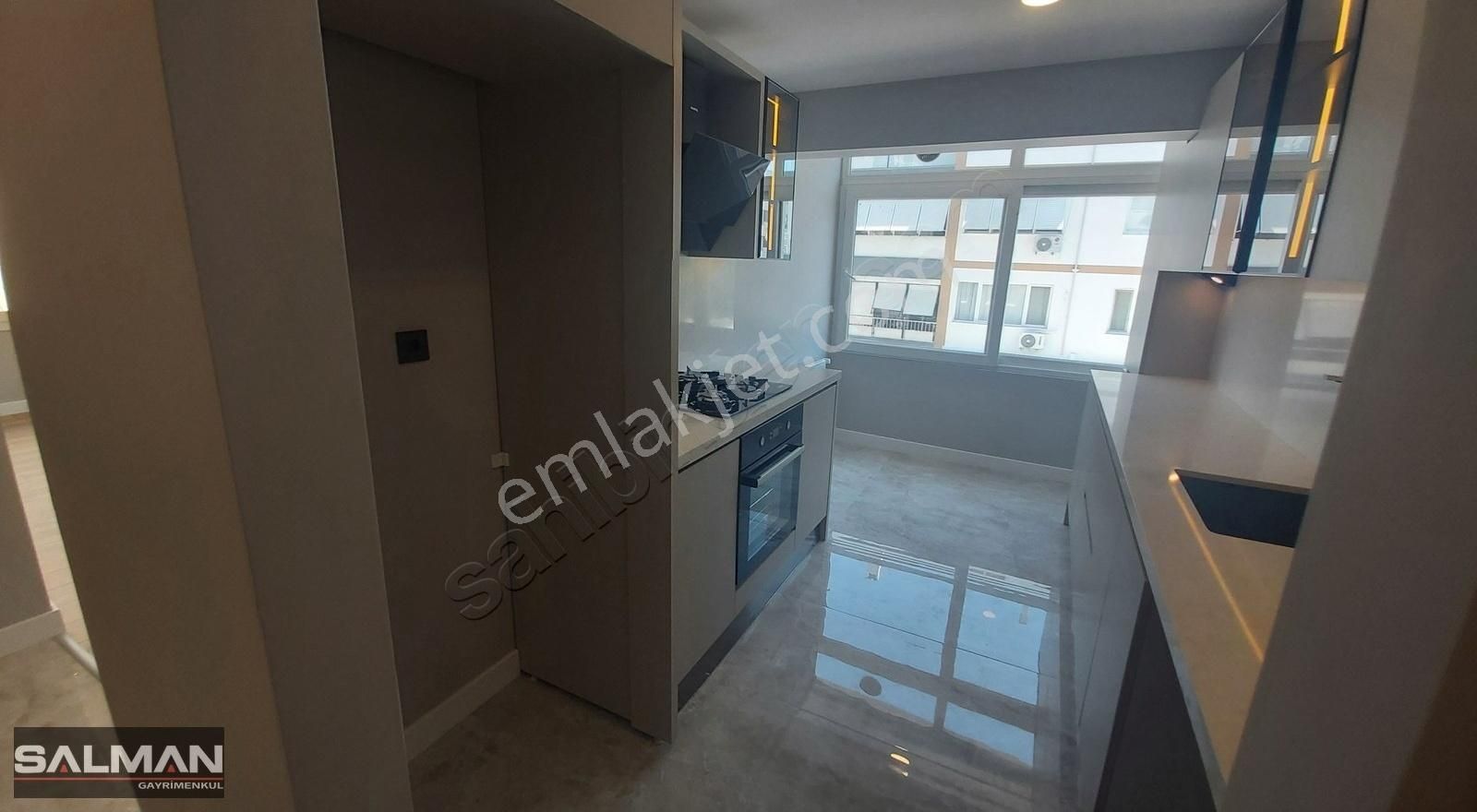 Bostanlı Yusuf Vardar Sokakta Full Tadilatlı Satılık 3+1 Daire - Görsel 16