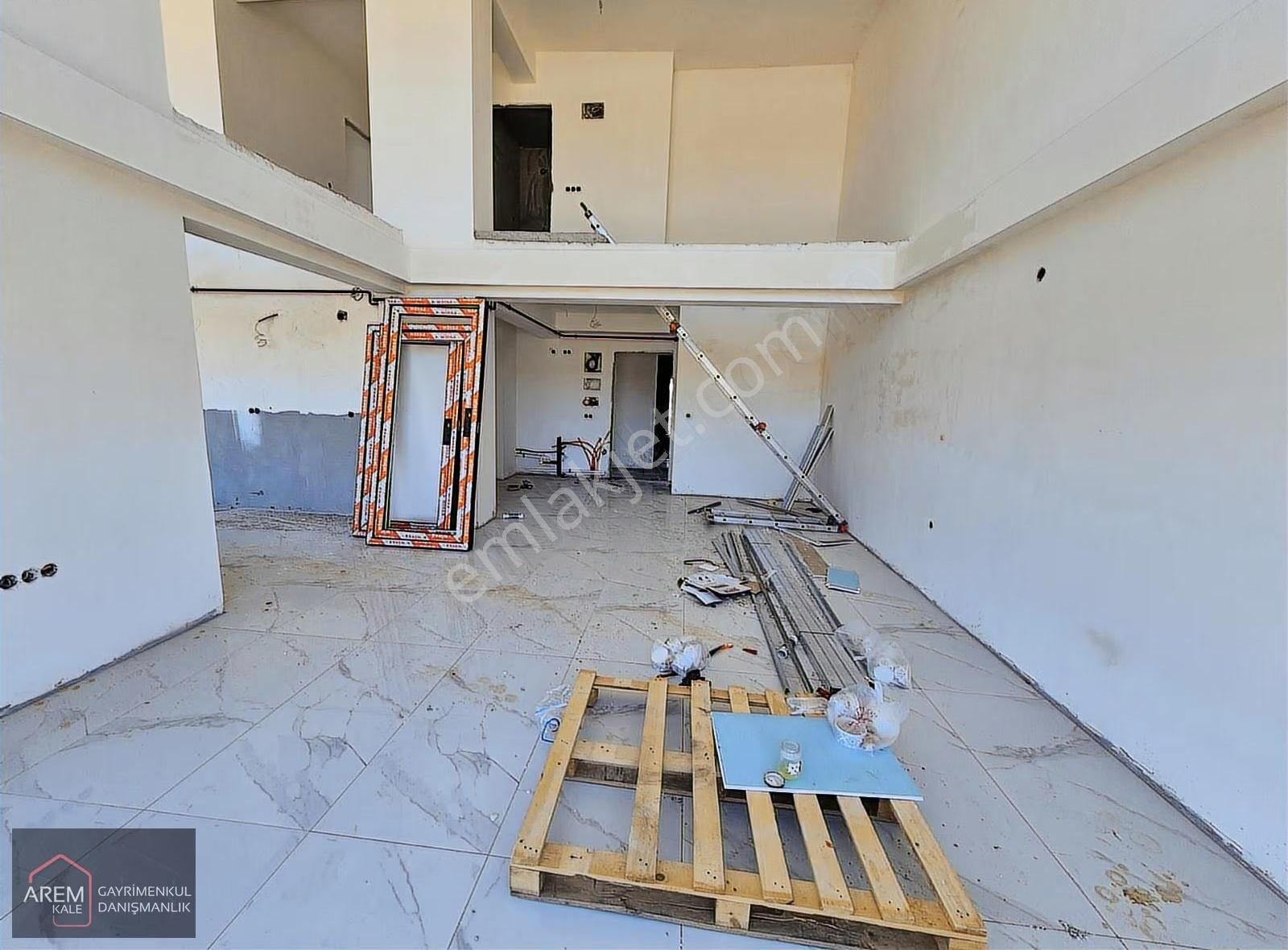 Çanakkale Esenler Karacaören'de Havuzlu Sıtede 3+1 Loft Daire - Görsel 15