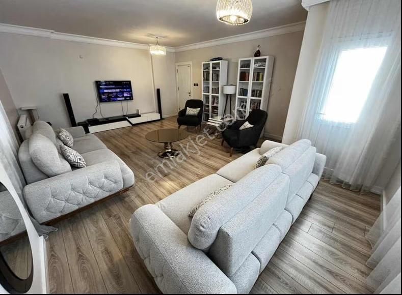 Kenan Evren Bulvarı Ultra Lüx Yapılı Yatay Mimari 3+1 Satılık