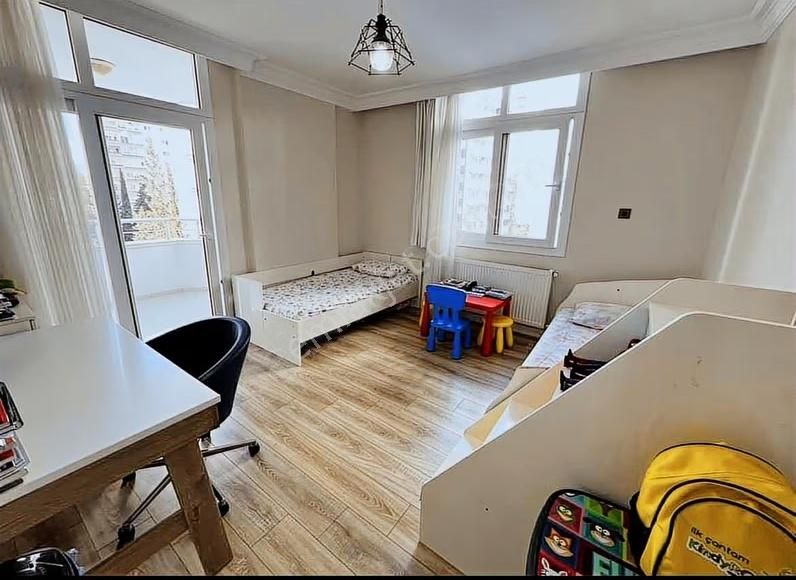 Kenan Evren Bulvarı Ultra Lüx Yapılı Yatay Mimari 3+1 Satılık - Görsel 8