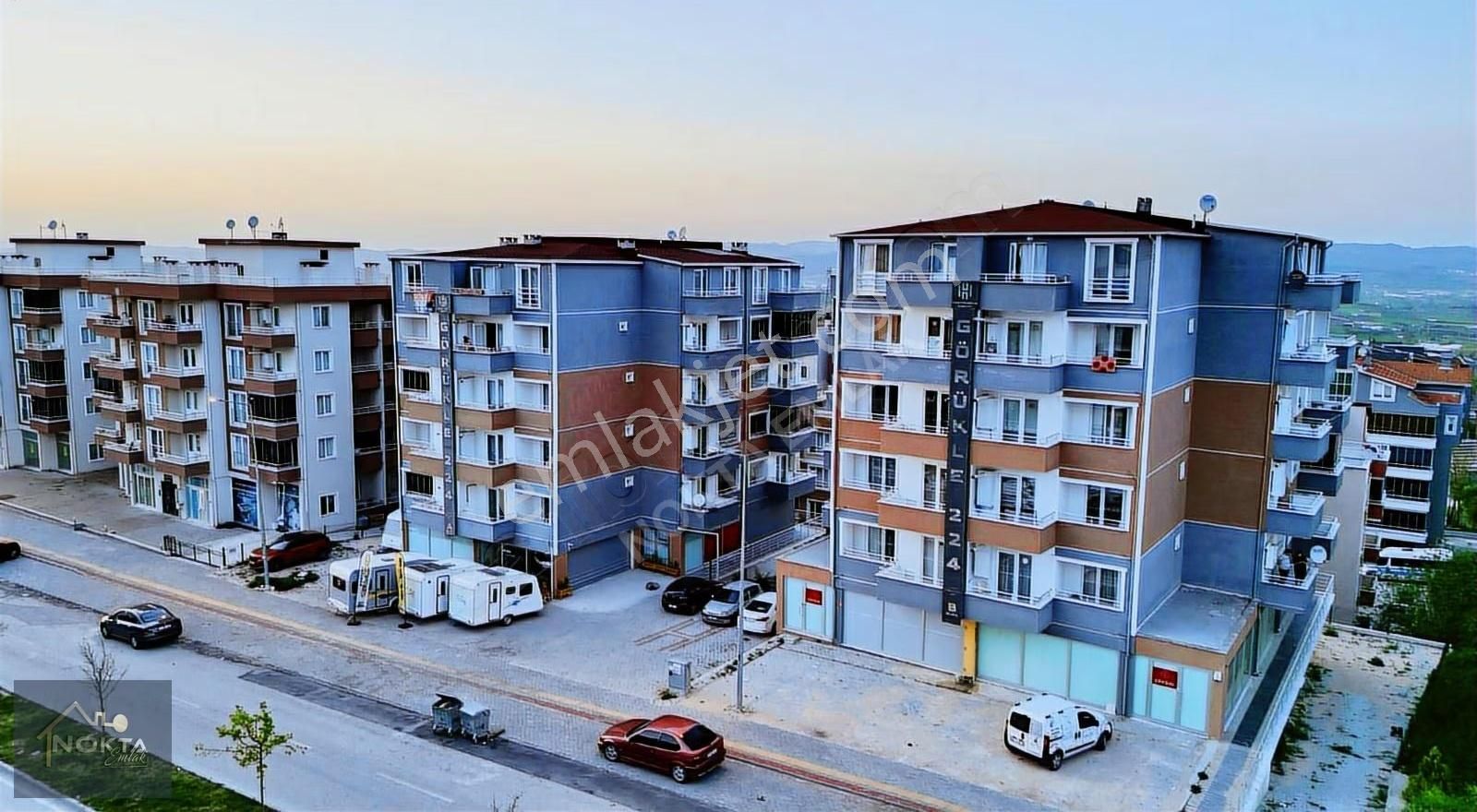Nokta Emlaktan 1+1 Arakat Yatırımlık Cadde Üstü Daire