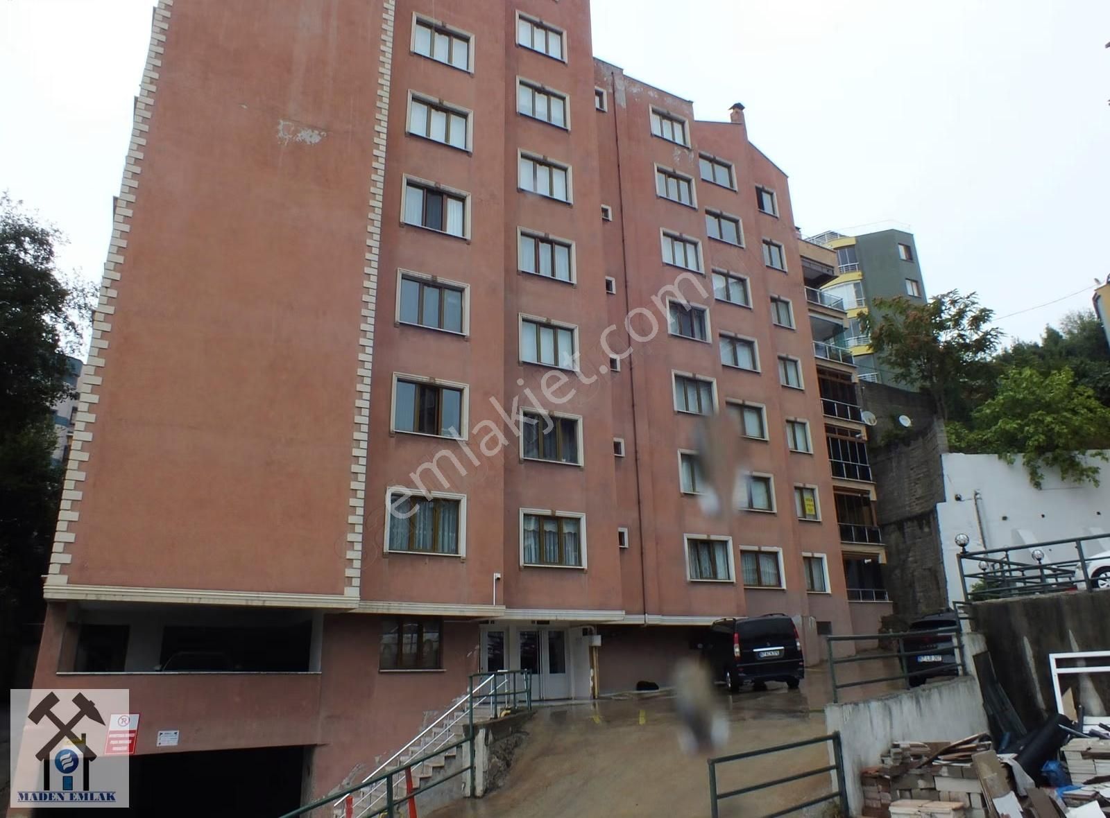 Tepebaşı Mah.atatürk Devlet Hast.yakınında Satılık 3+1 Daire