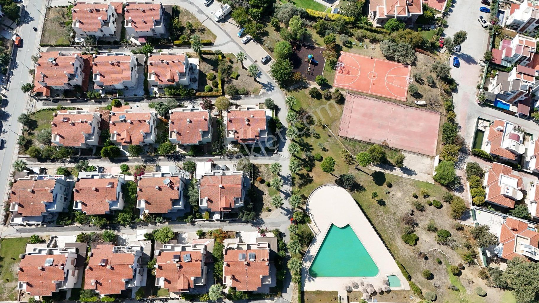 Türkmen Mahallesi Marina Mevkii’nde Çağrı Sitesi’nde 4+1 Satılık Villa - Görsel 3