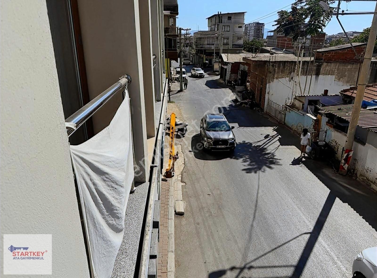 Karşıyaka Örnekköy Mahalle'sinde Cadde Üstü 3+1 Satılık Daire - Görsel 3