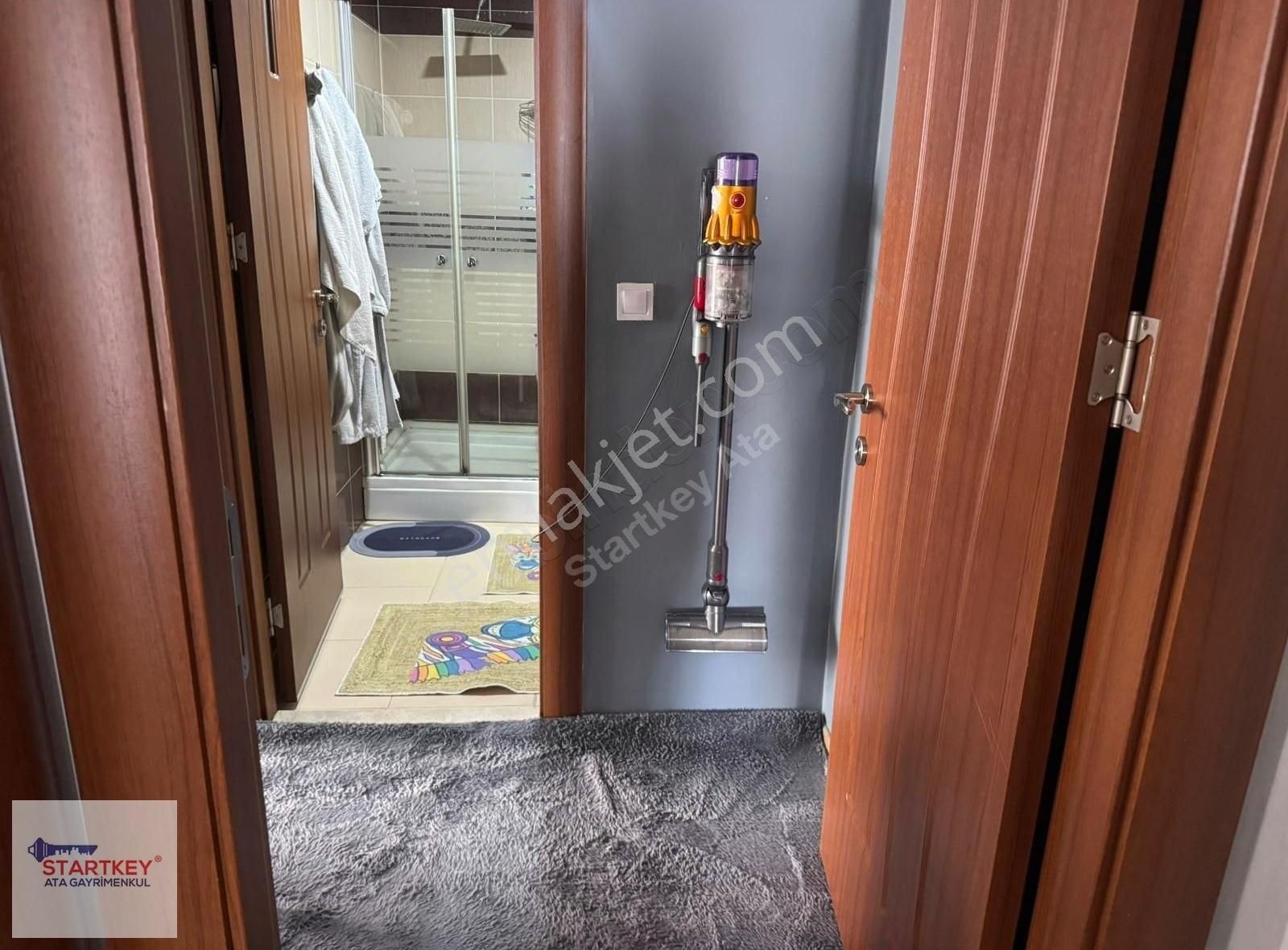 Karşıyaka Örnekköy Mahalle'sinde Cadde Üstü 3+1 Satılık Daire - Görsel 2