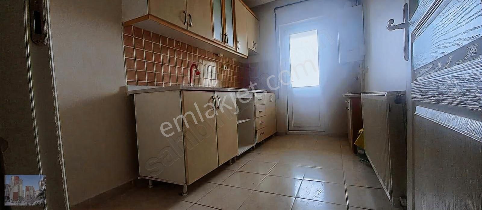 Ihlamur Sitesi'nde Kale Manzaralı 3+1 Kiralık Daire - Görsel 21