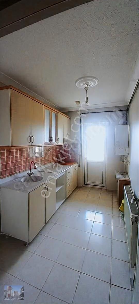 Ihlamur Sitesi'nde Kale Manzaralı 3+1 Kiralık Daire - Görsel 14