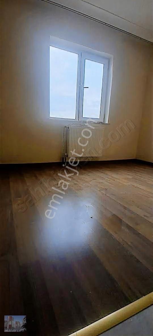 Ihlamur Sitesi'nde Kale Manzaralı 3+1 Kiralık Daire - Görsel 3