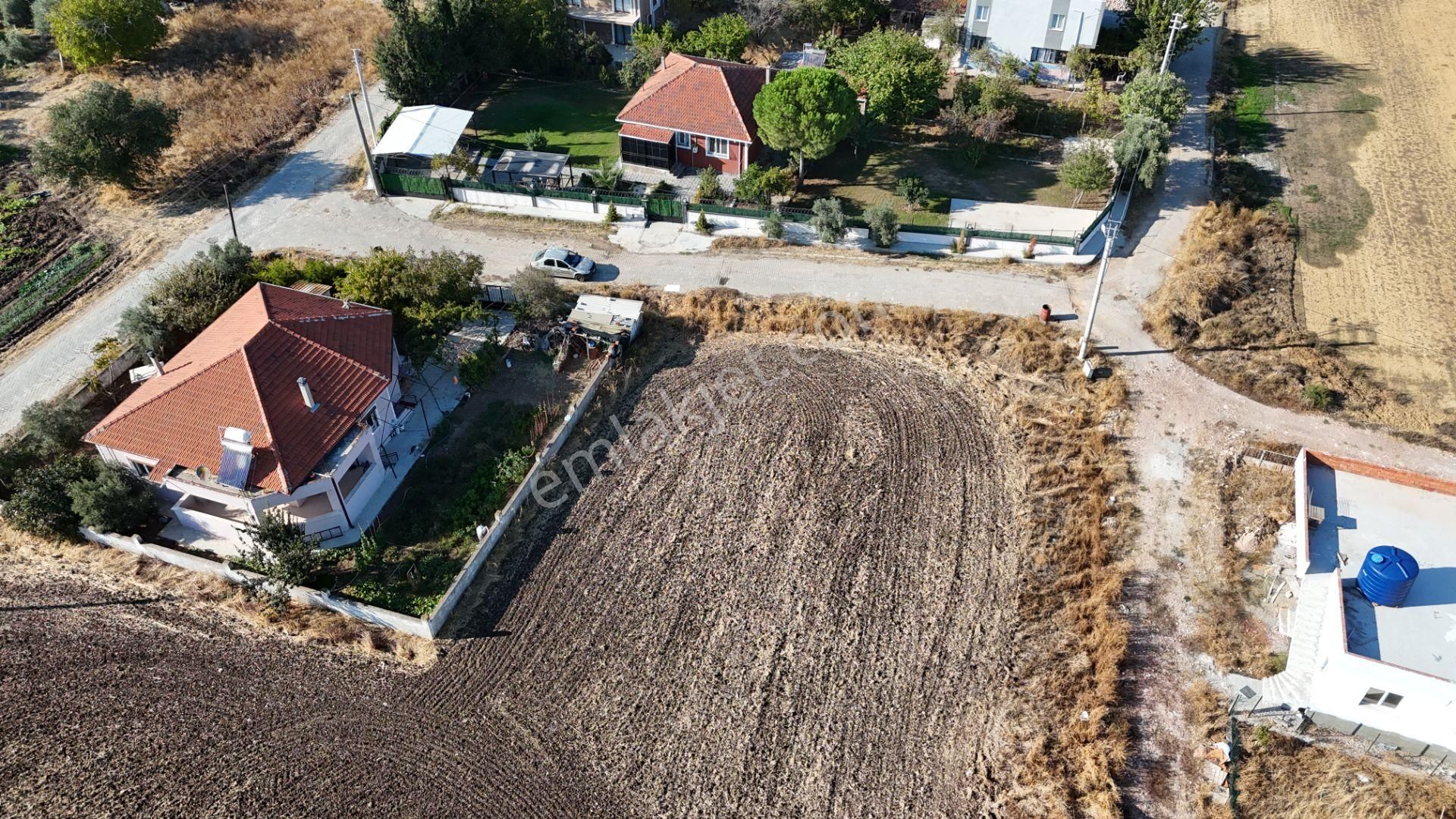 Oğlananasında Köşe Konut-villa 3 Kat 0.60 Emsal H=9.80 Arsa Menderes İzmir - Görsel 24