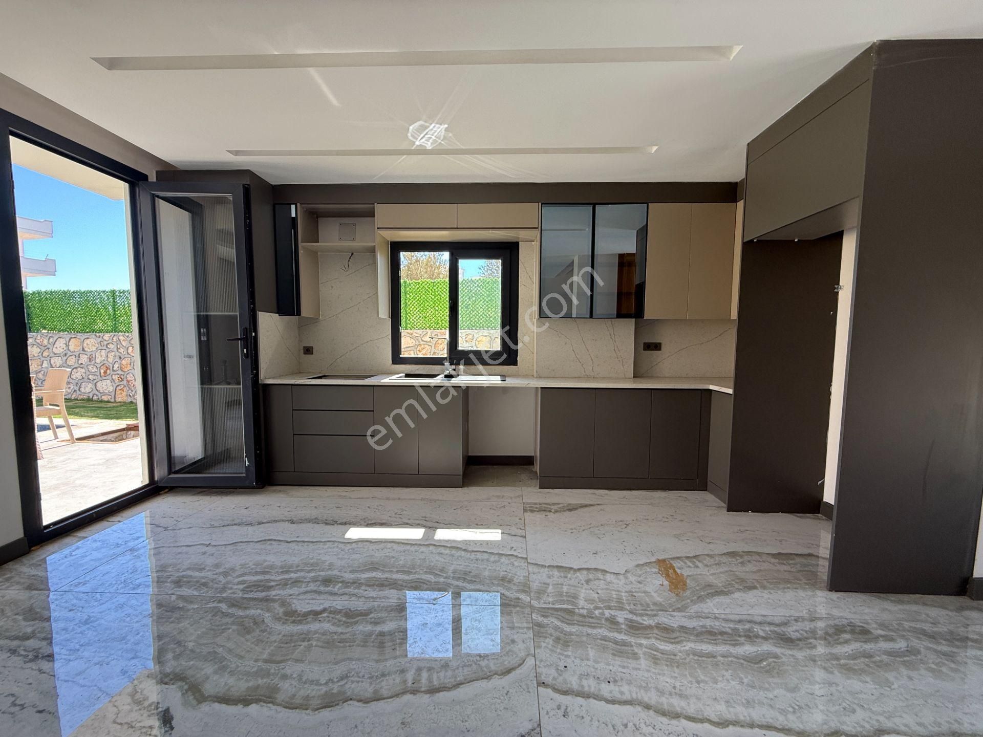 Thor'dan Ayaş'ta Denize Yürüme Mesafesinde 3+1 Dubleks Villa - Görsel 10