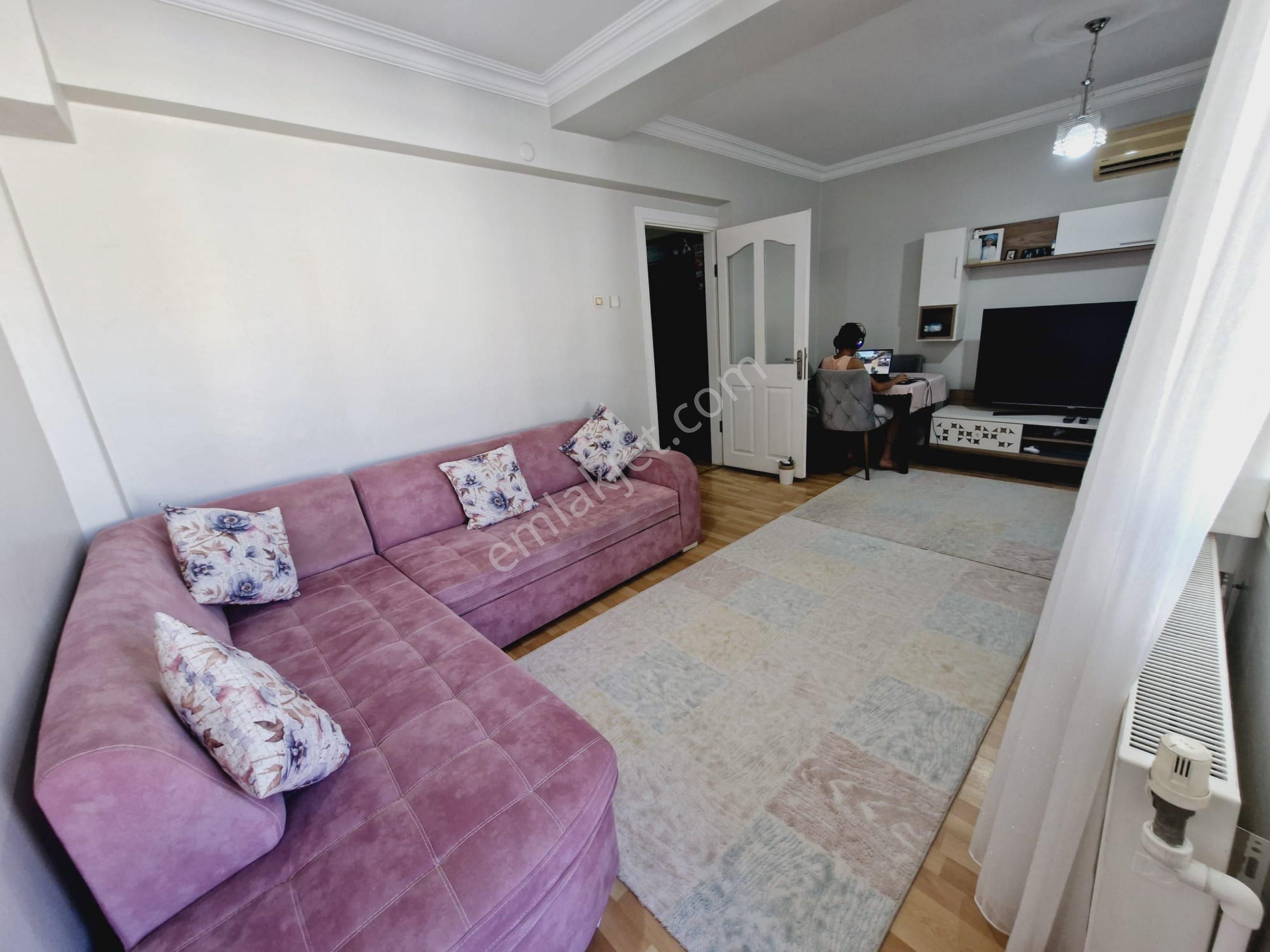 İnönü Caddesi Ve Metro İstasyonuna Çok Yakın Çift Cepheli Temiz Bakımlı Daire - Görsel 5