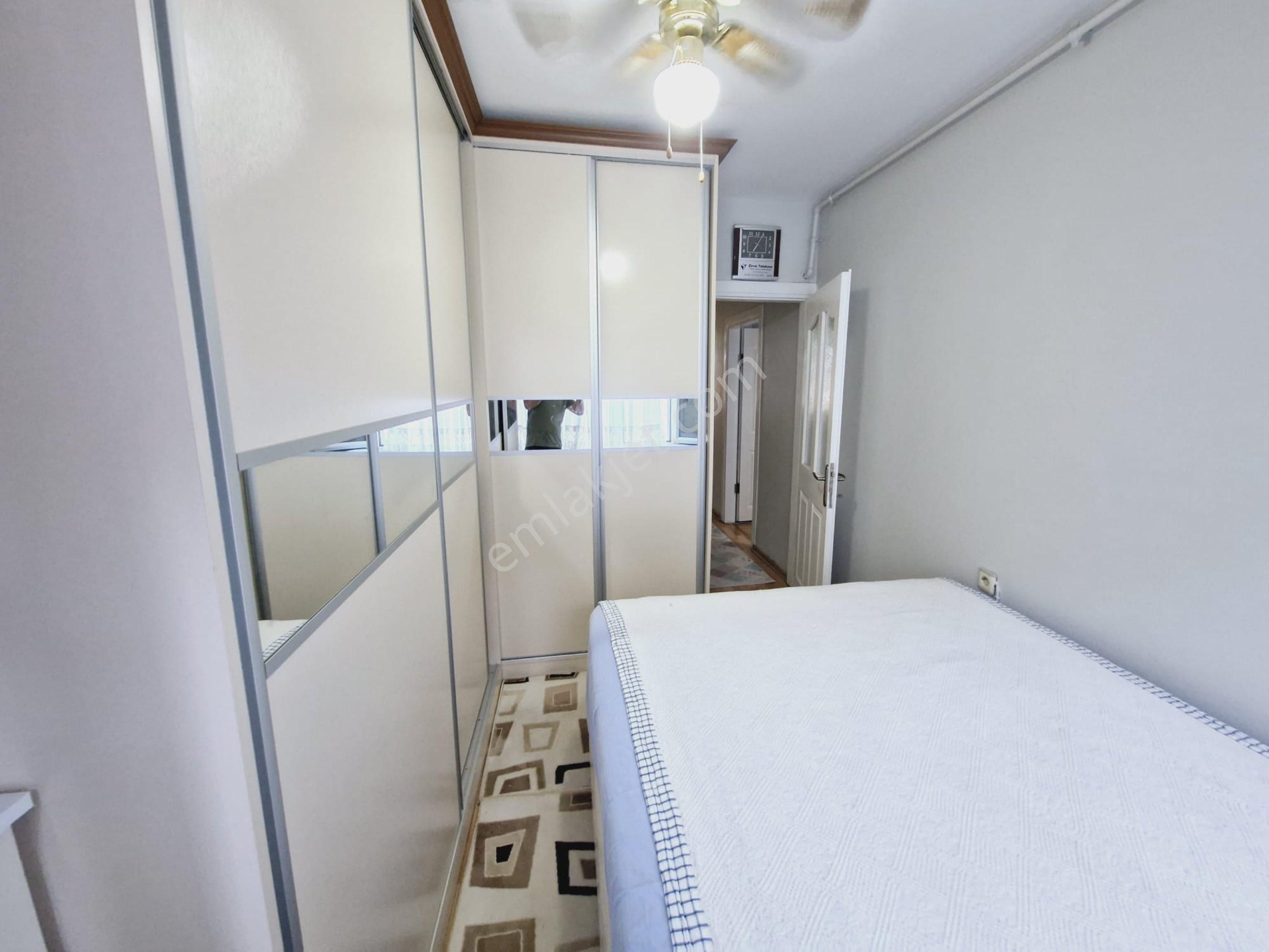 İnönü Caddesi Ve Metro İstasyonuna Çok Yakın Çift Cepheli Temiz Bakımlı Daire - Görsel 8