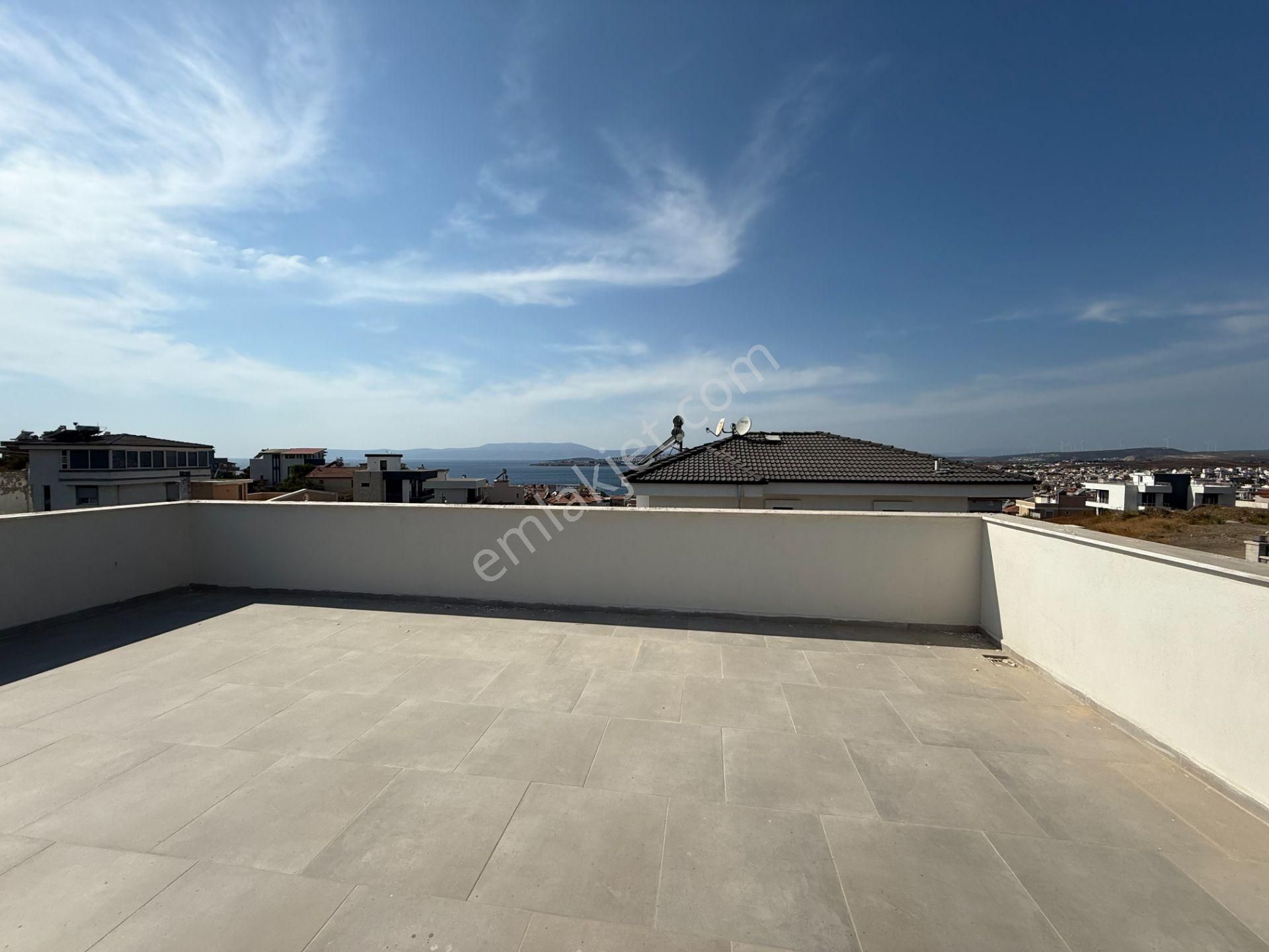 Seferihisar Akarca Elmastaş’ta Deniz Manzaralı, Havuzlu, Köşe Konumlu Müstakil Villa - Görsel 34