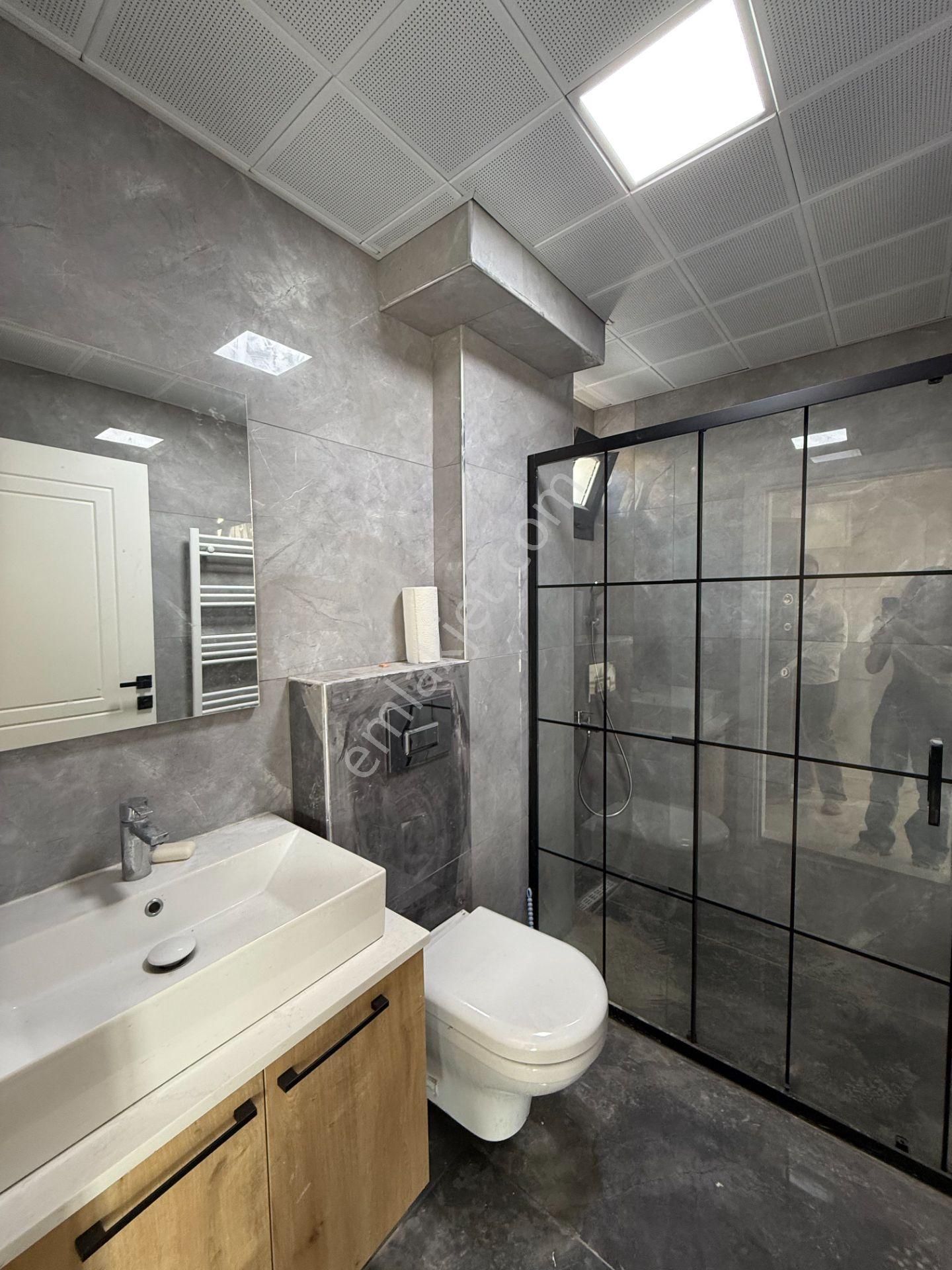 Seferihisar Akarca Elmastaş’ta Deniz Manzaralı, Havuzlu, Köşe Konumlu Müstakil Villa - Görsel 32