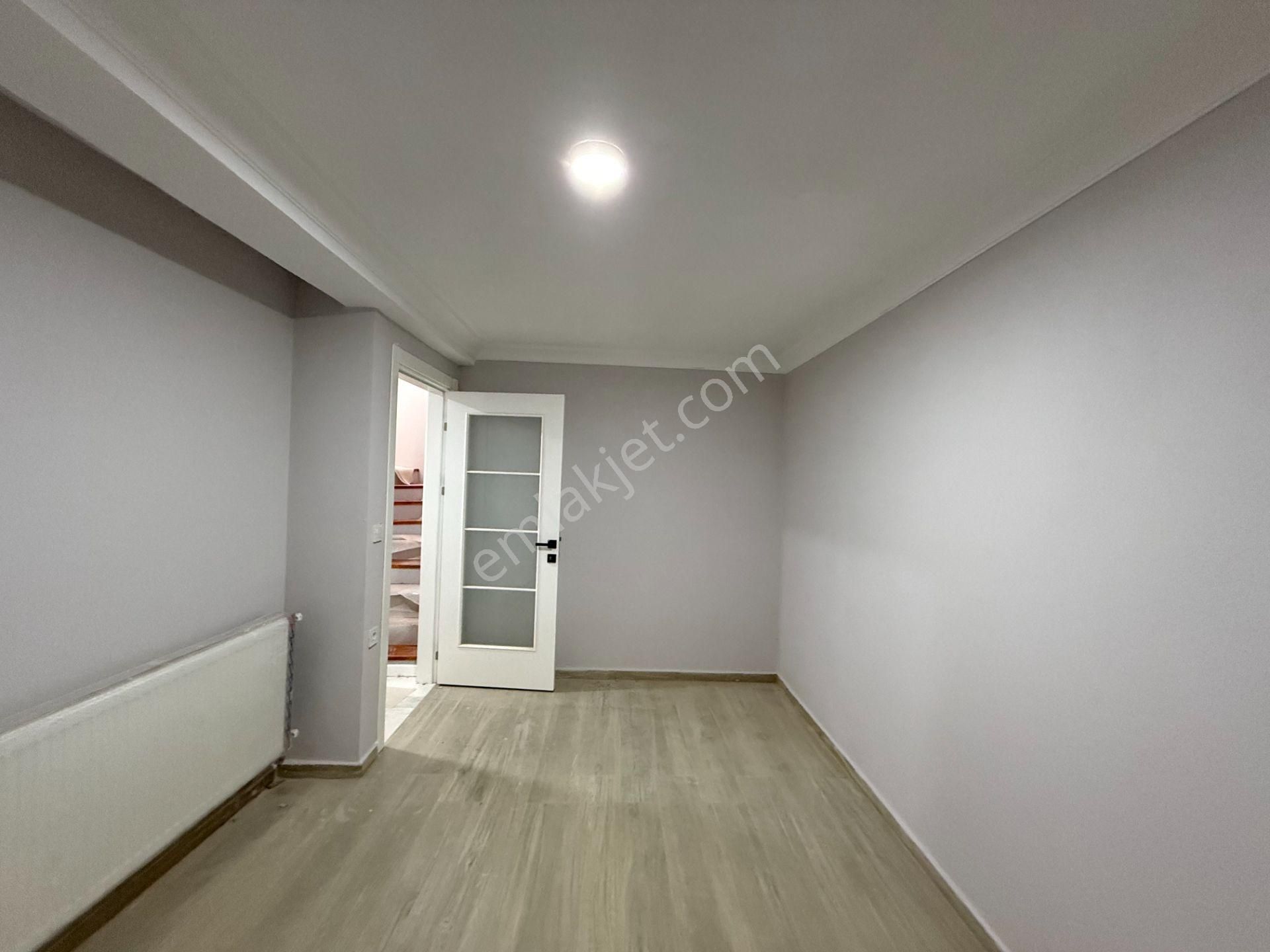 Seferihisar Akarca Elmastaş’ta Deniz Manzaralı, Havuzlu, Köşe Konumlu Müstakil Villa - Görsel 29