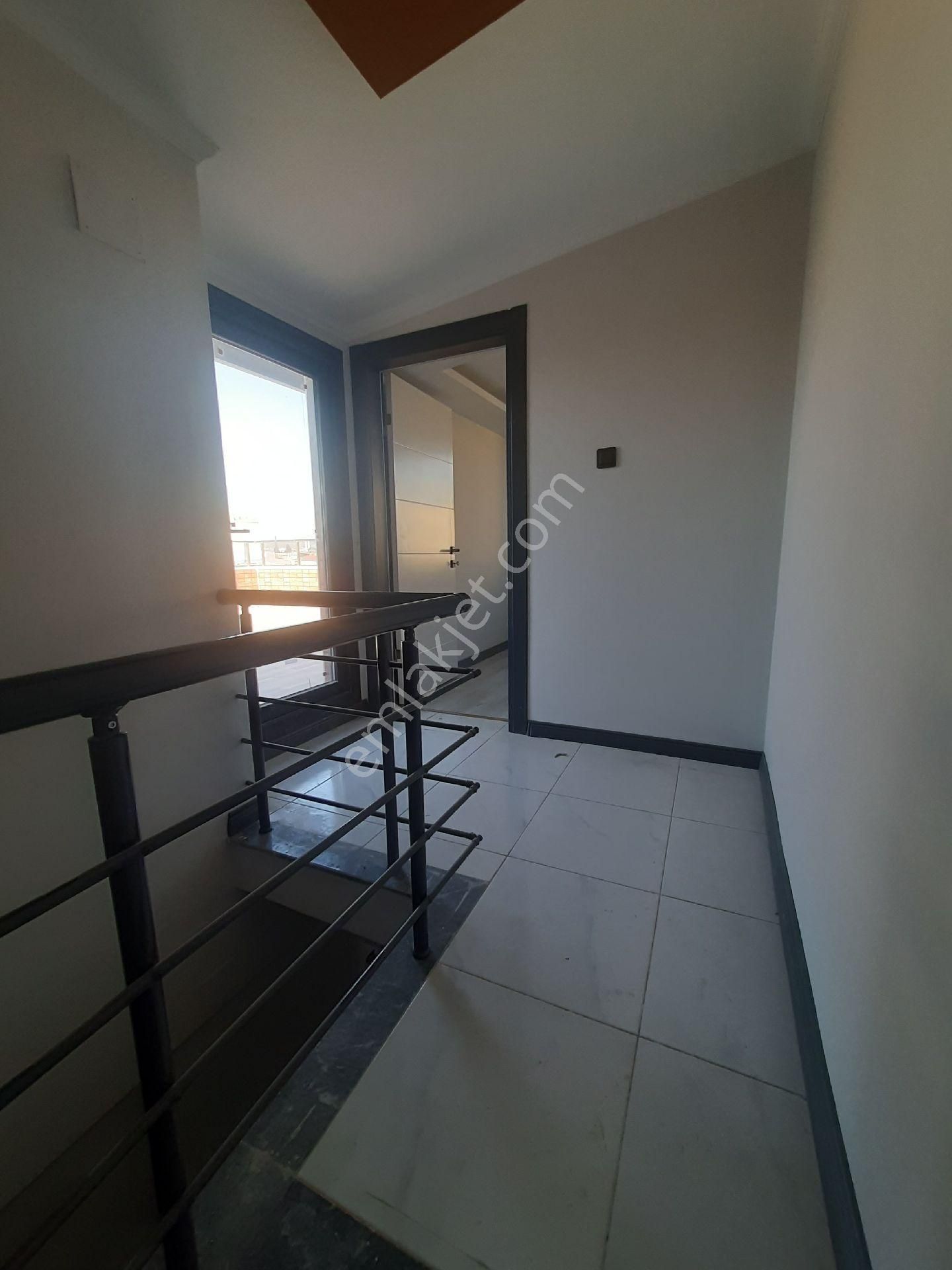 Manisa Akhisar Hürriyet Mahallesi Okullar Bölgesine Yakın Satılık 2+1❗️ Teraslı Dubleks Daire - Görsel 14