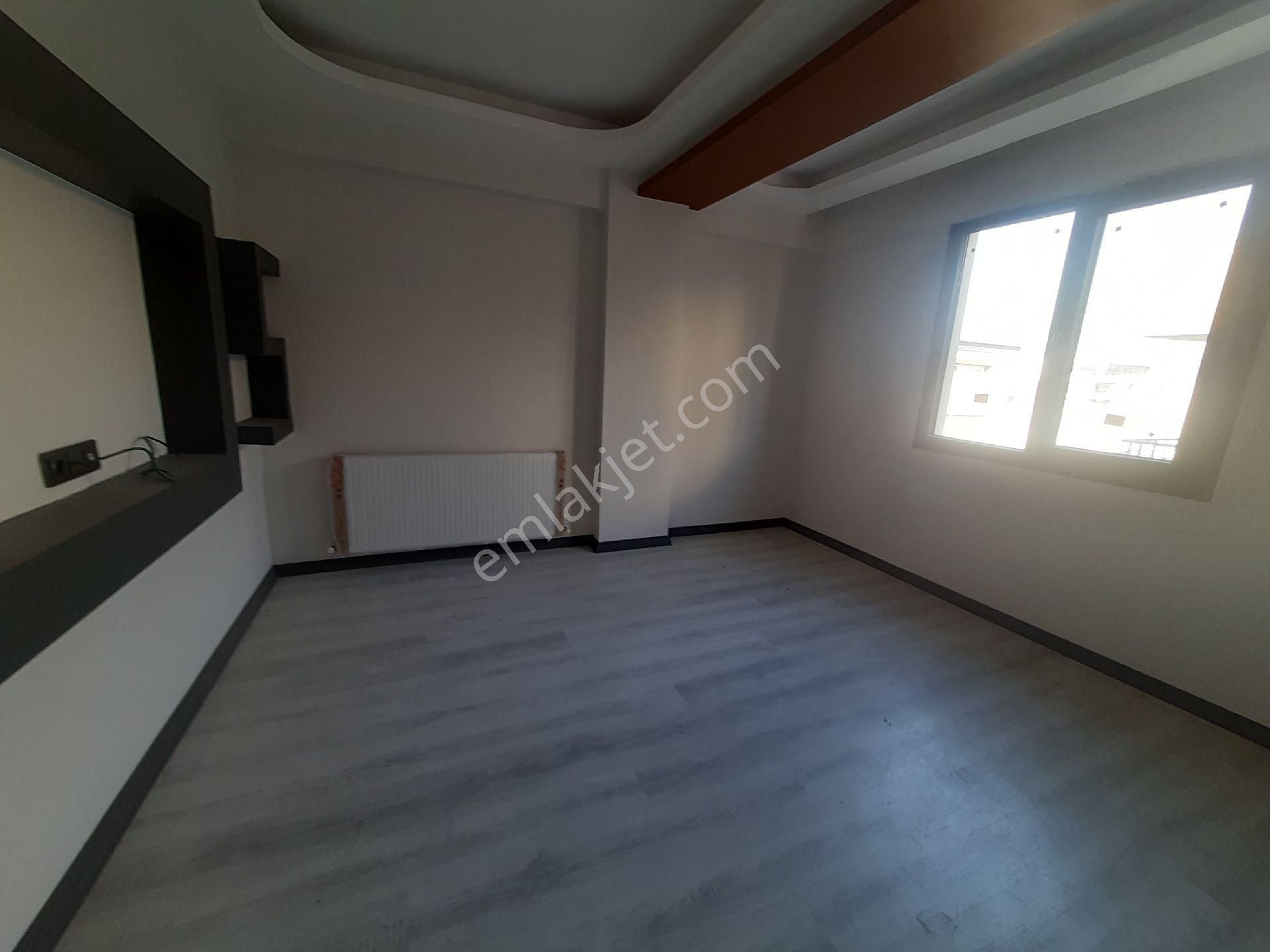 Manisa Akhisar Hürriyet Mahallesi Okullar Bölgesine Yakın Satılık 2+1❗️ Teraslı Dubleks Daire - Görsel 3