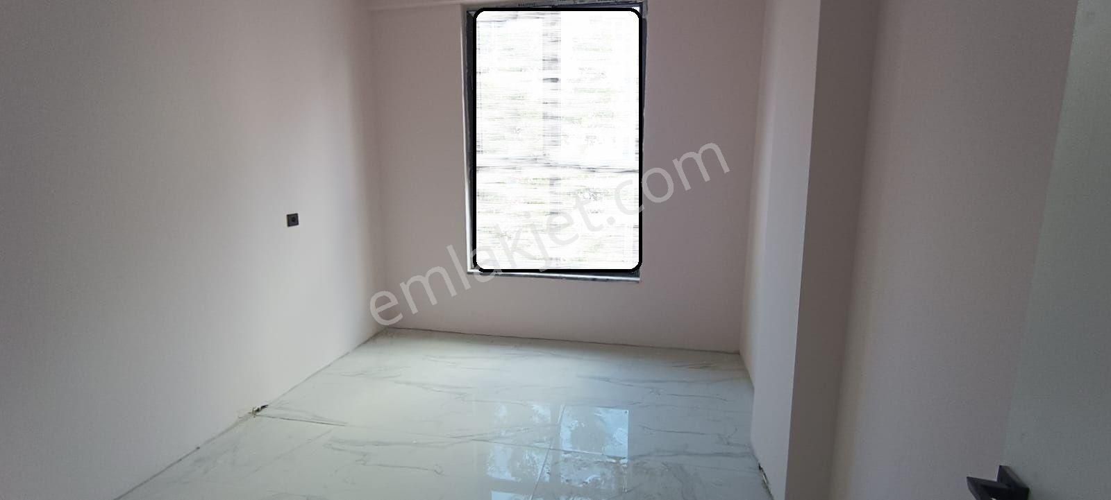 Ender Uysal Gayrimenkulden Atalar Mahallesin De 3+1 Balkonlu Asansörlü Sıfır Lüx Daire - Görsel 4