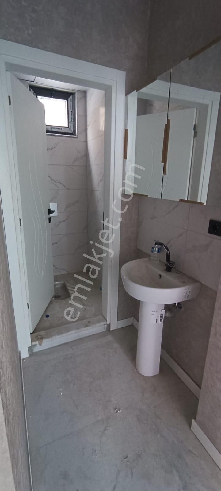 Ender Uysal Gayrimenkulden Atalar Mahallesin De 3+1 Balkonlu Asansörlü Sıfır Lüx Daire - Görsel 15