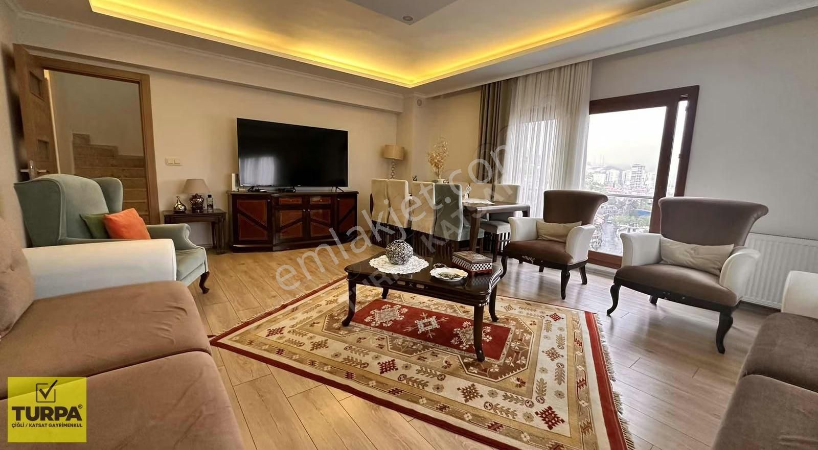 Karşıyaka İmbatlı'da Satılık 4+1 Teraslı Lüks Dubleks Daire