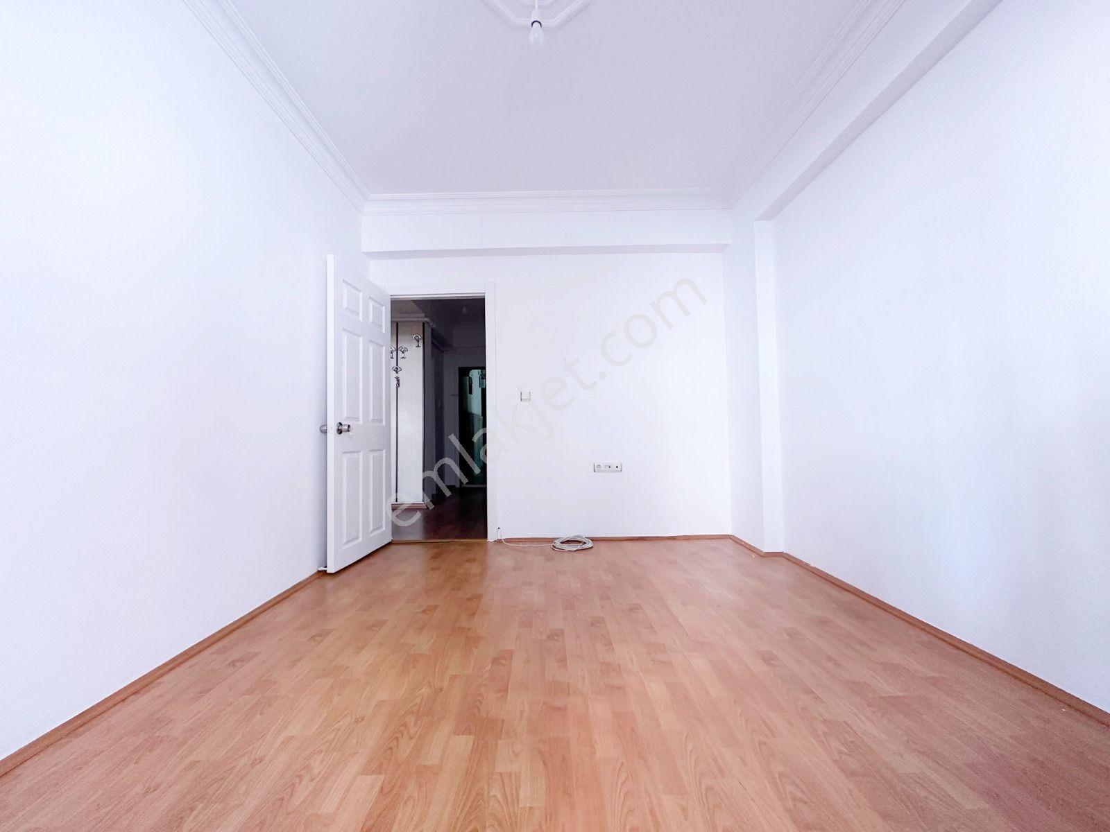 Kuşcağız Mahallesi'nde Cadde Üzerinde 2+1 Daire! - Görsel 11