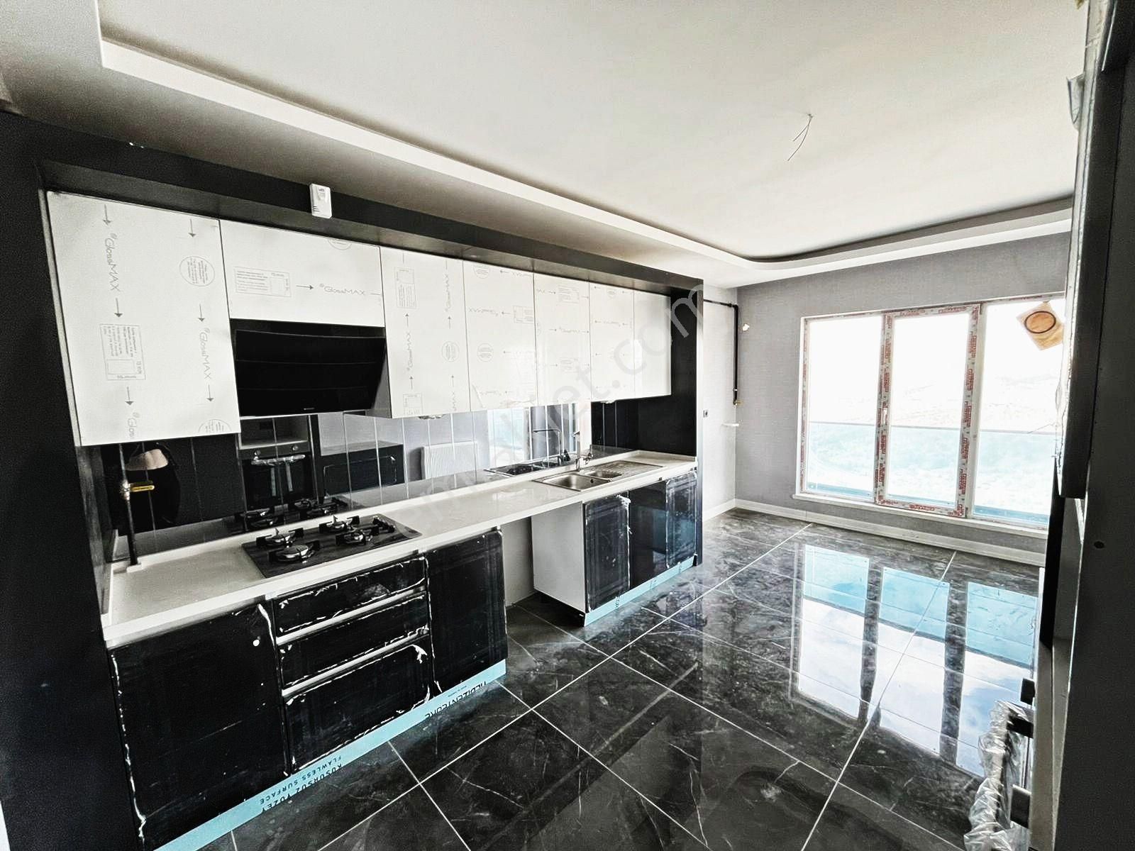 Yükseltepe'de 22.katta 4.5+1 Muazzam Site Dairesi! - Görsel 3