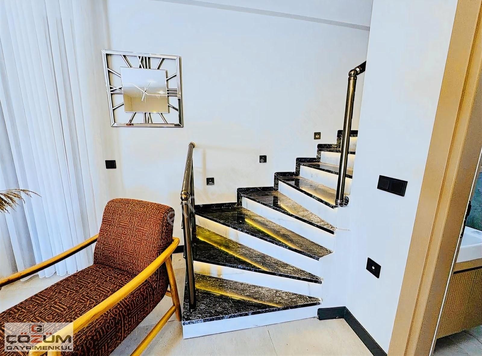 Villada Bambaşka Soluk! Lüks Eşyalı Villa - Görsel 16