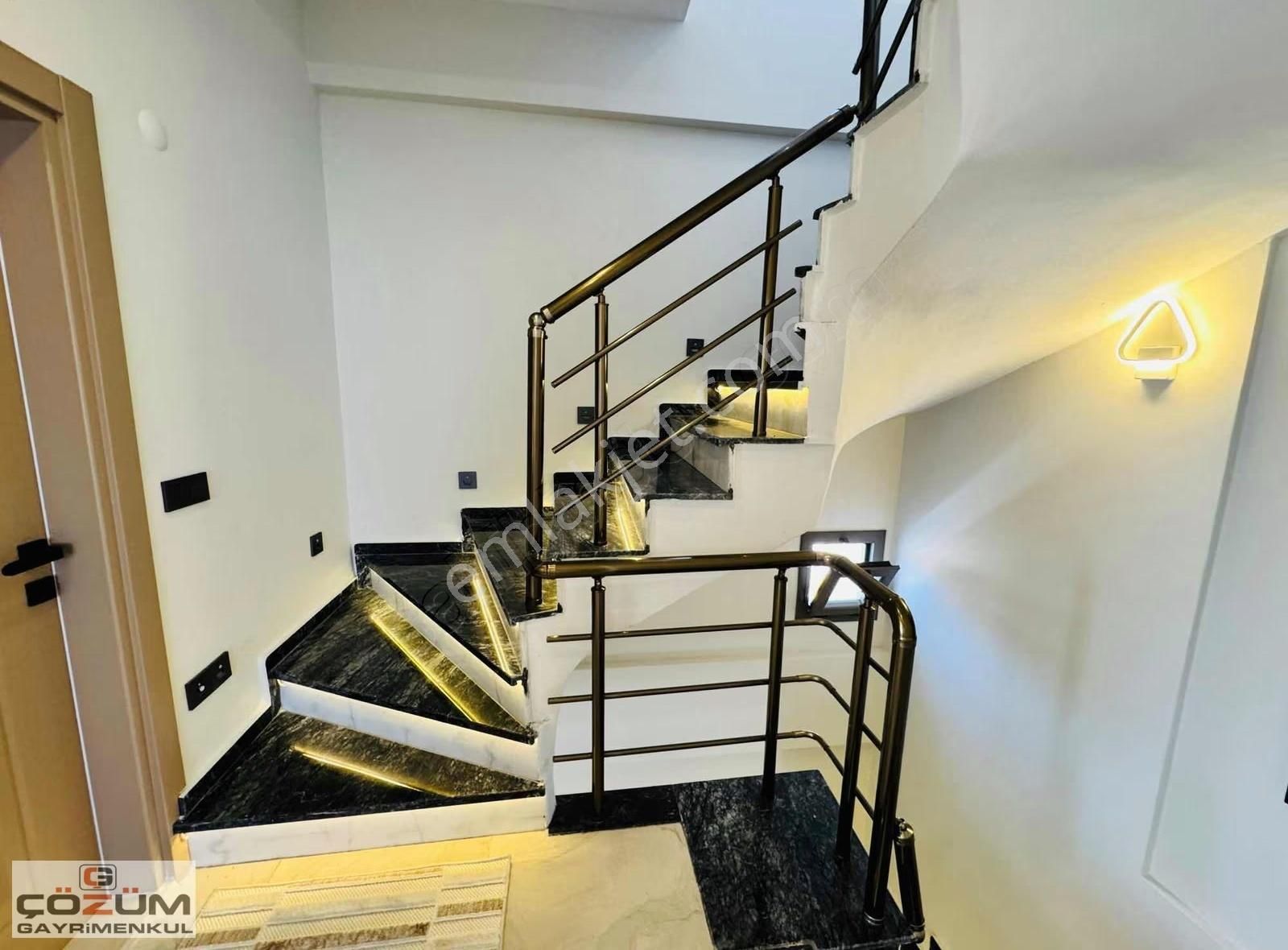 Villada Bambaşka Soluk! Lüks Eşyalı Villa - Görsel 23