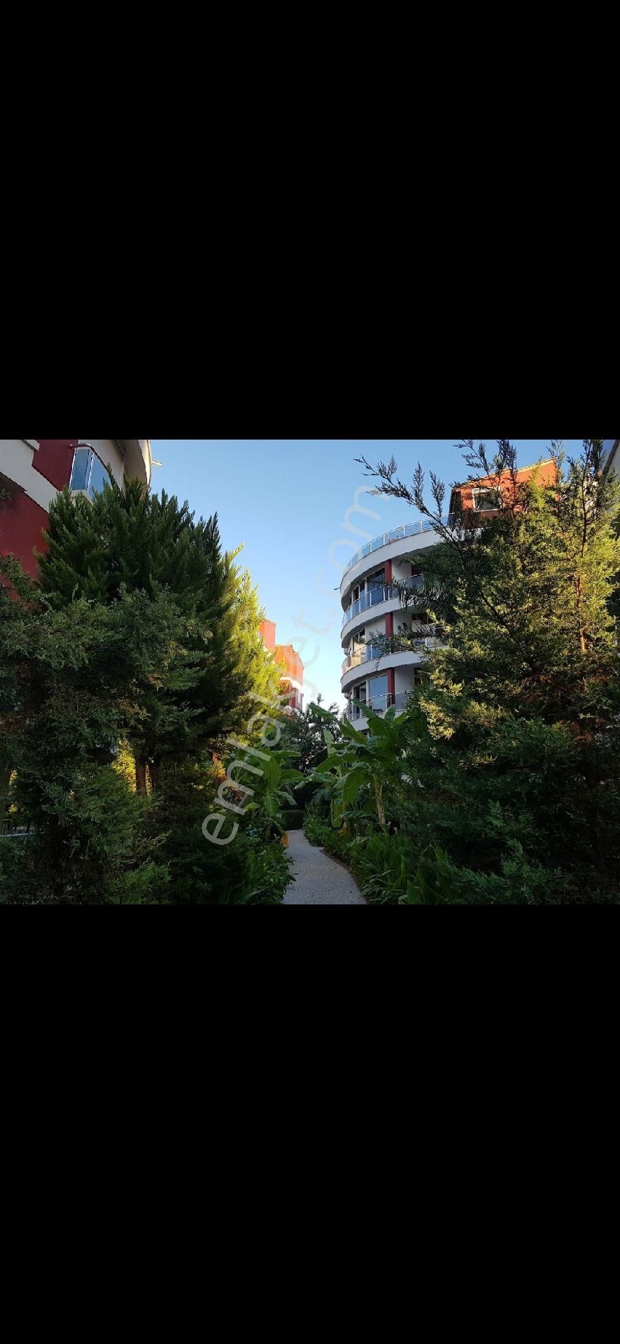 Konyaaltı Limanda Havuzlu Güvenlikli 2+1 Full Eşyalı Kiralık Daire - Görsel 3