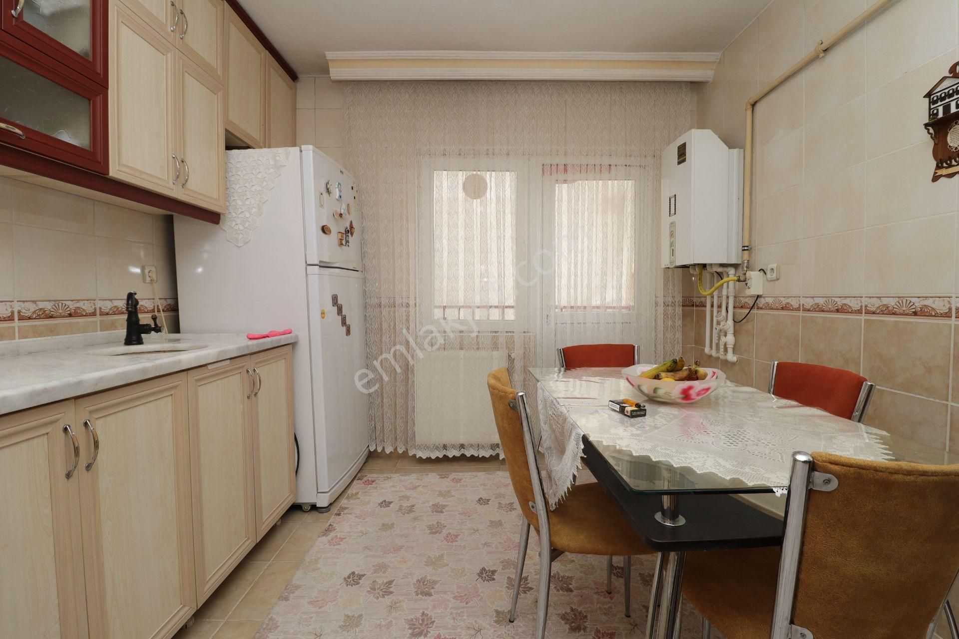 Akif'ten Ahimesut Gimsa Yakınında 3+1 Ön Cephe Satılık Daire - Görsel 3