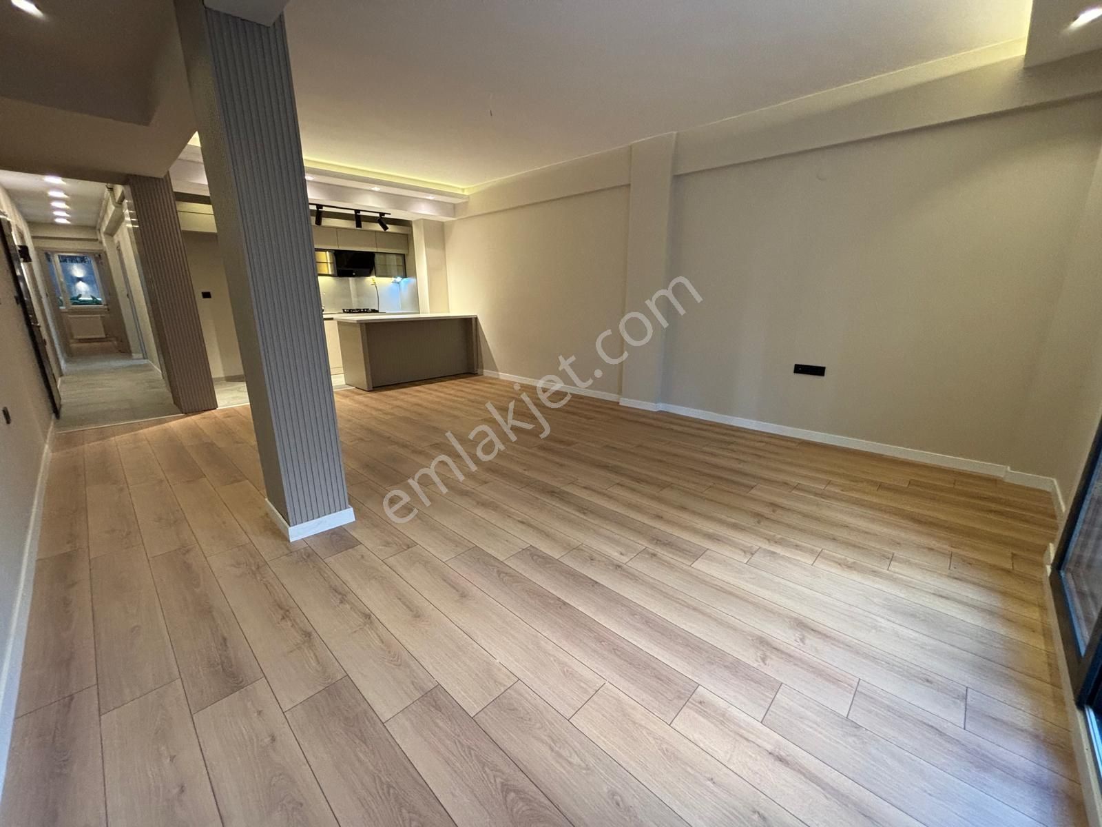 Asilden Amerikan Koleji Yakını Full Tadilatı Satılık 3+1 - Görsel 3