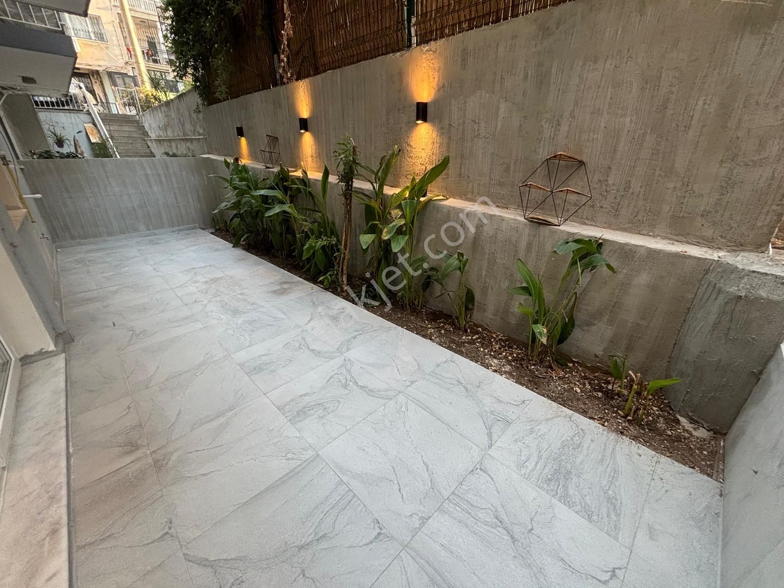 Asilden Amerikan Koleji Yakını Full Tadilatı Satılık 3+1 - Görsel 21