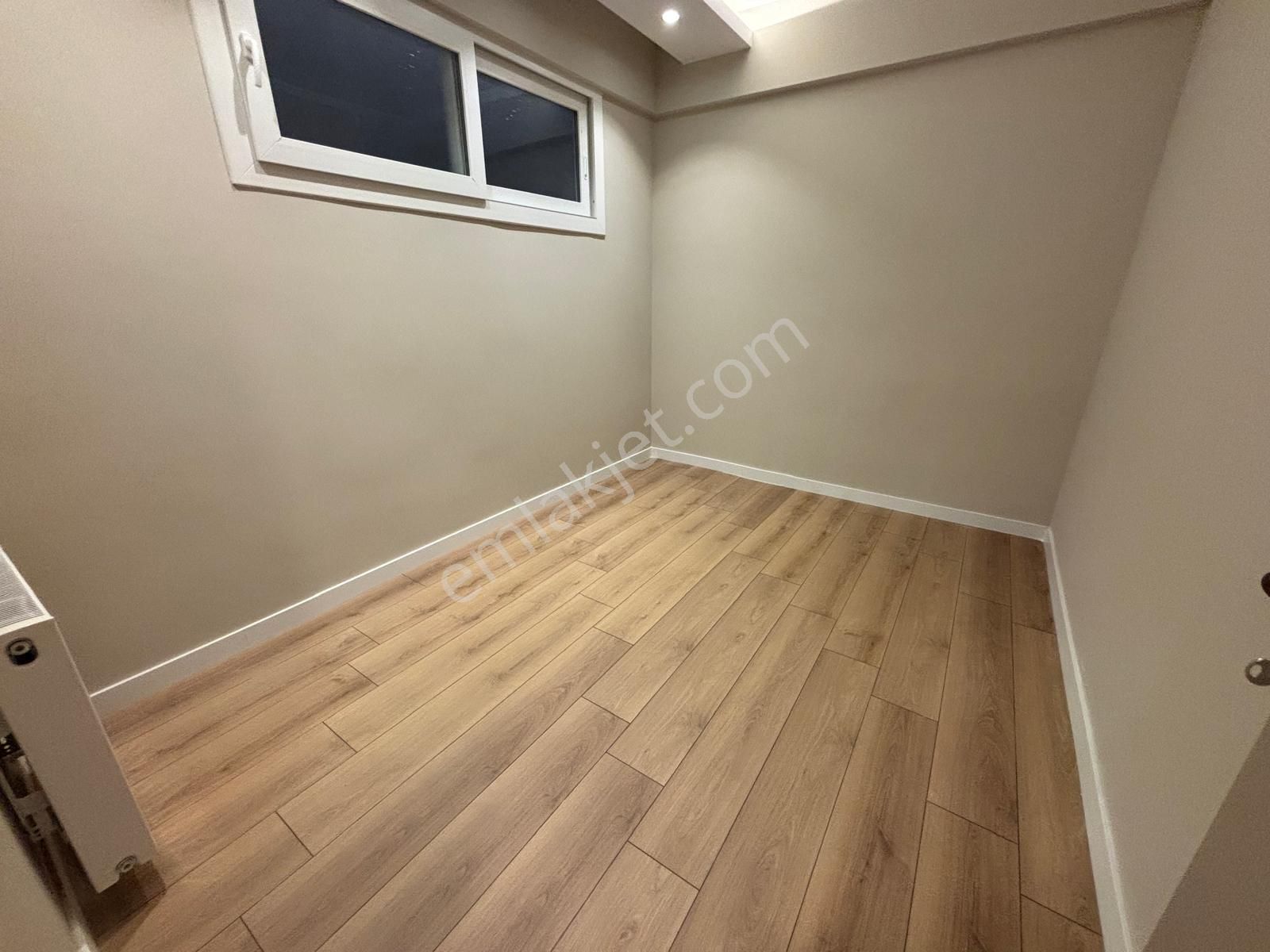 Asilden Amerikan Koleji Yakını Full Tadilatı Satılık 3+1 - Görsel 9