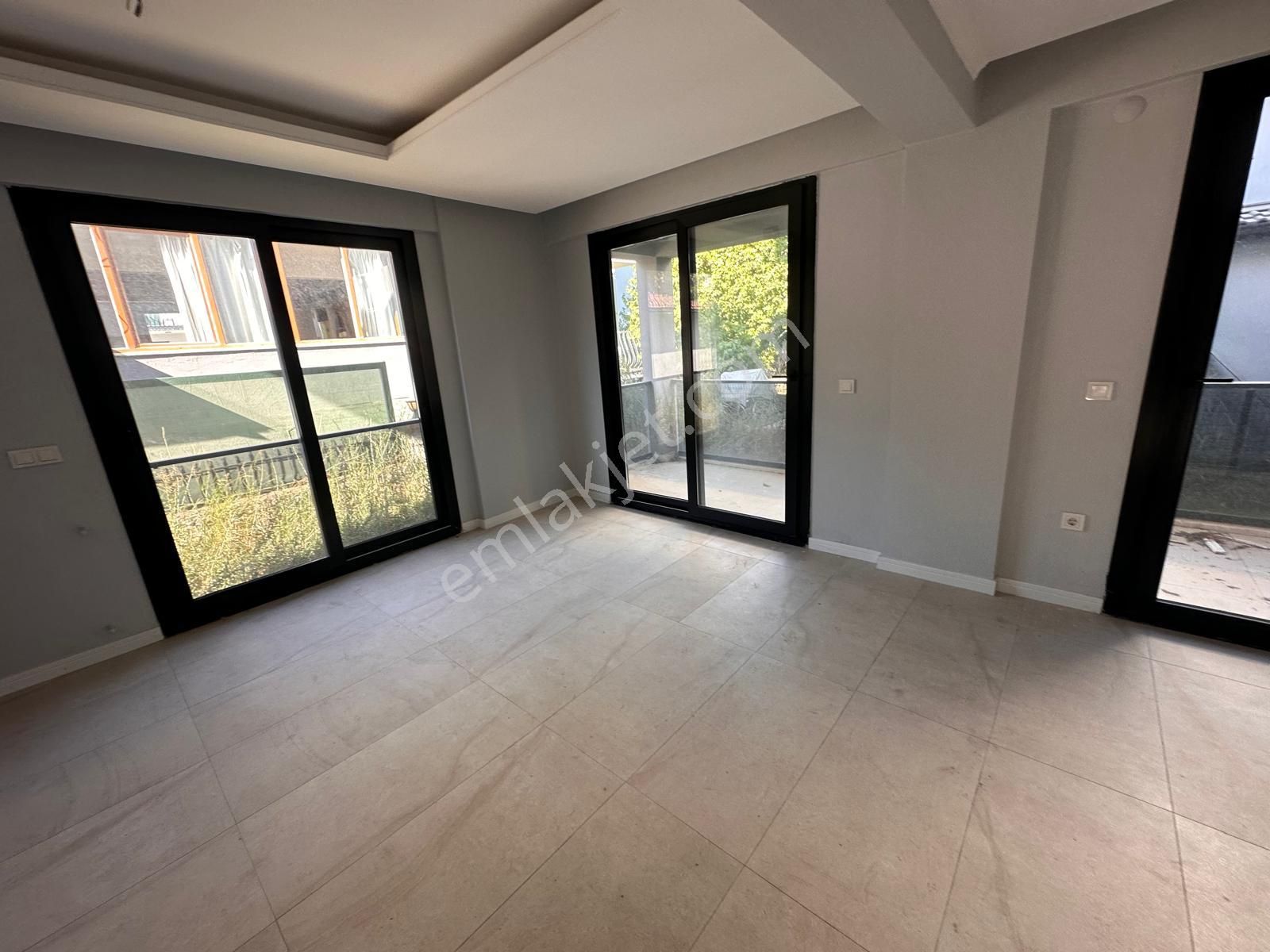 Stop’tan Çalış Plajına 200m.mesafede Tripleks Villa - Görsel 18