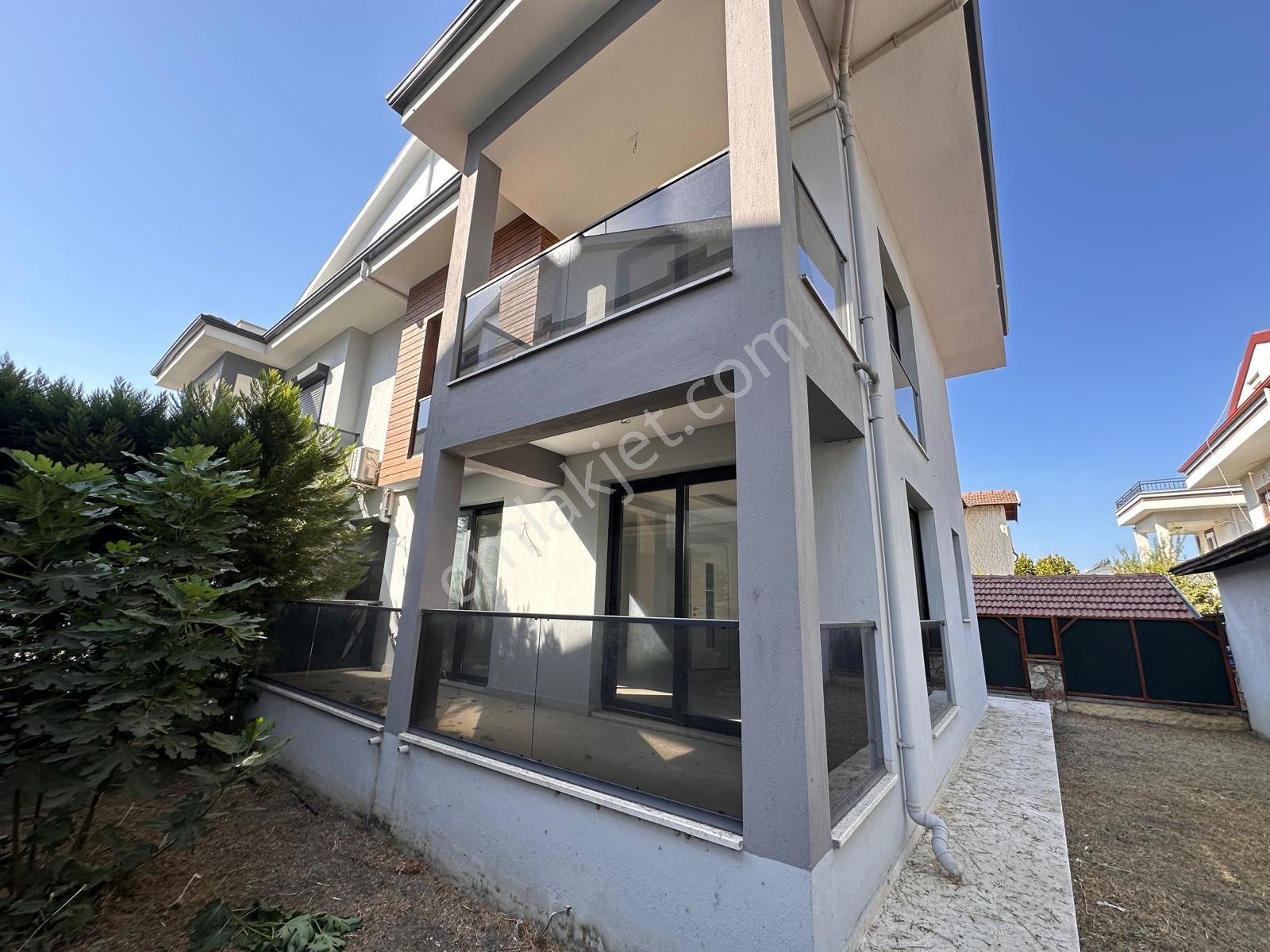 Stop’tan Çalış Plajına 200m.mesafede Tripleks Villa - Görsel 3