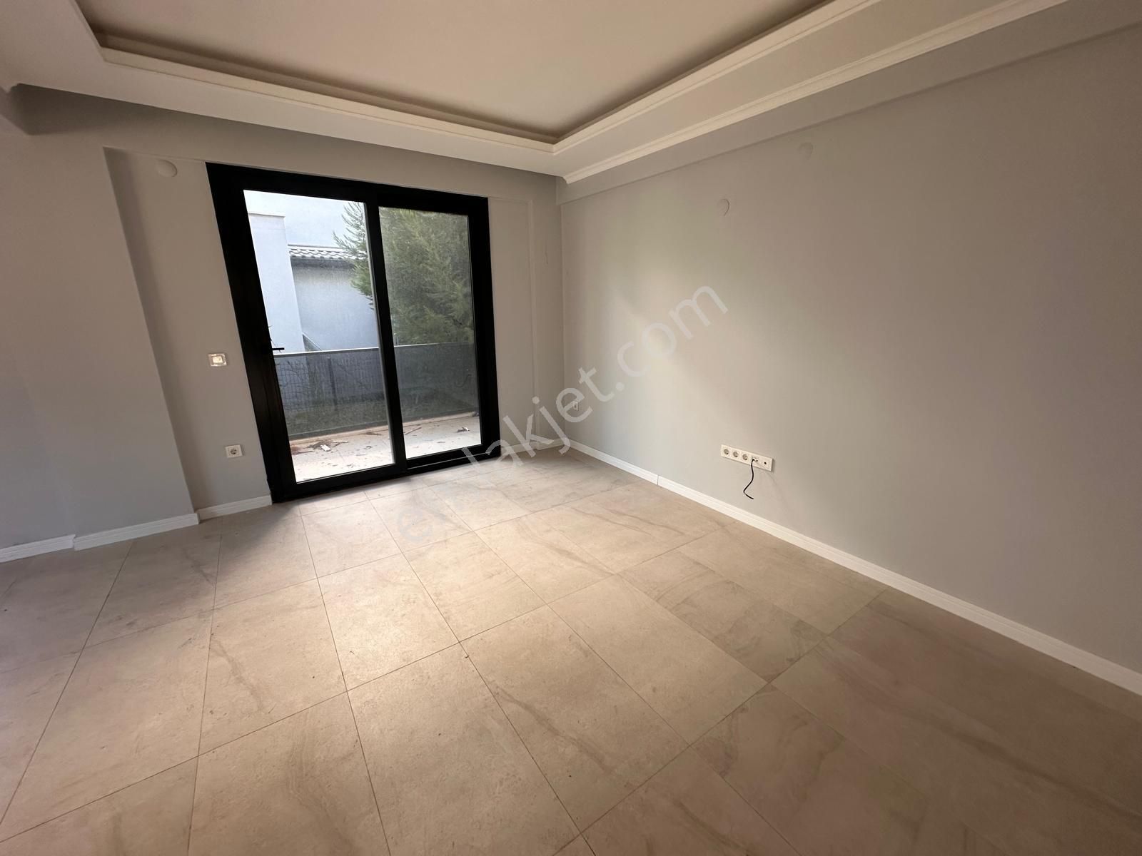 Stop’tan Çalış Plajına 200m.mesafede Tripleks Villa - Görsel 16