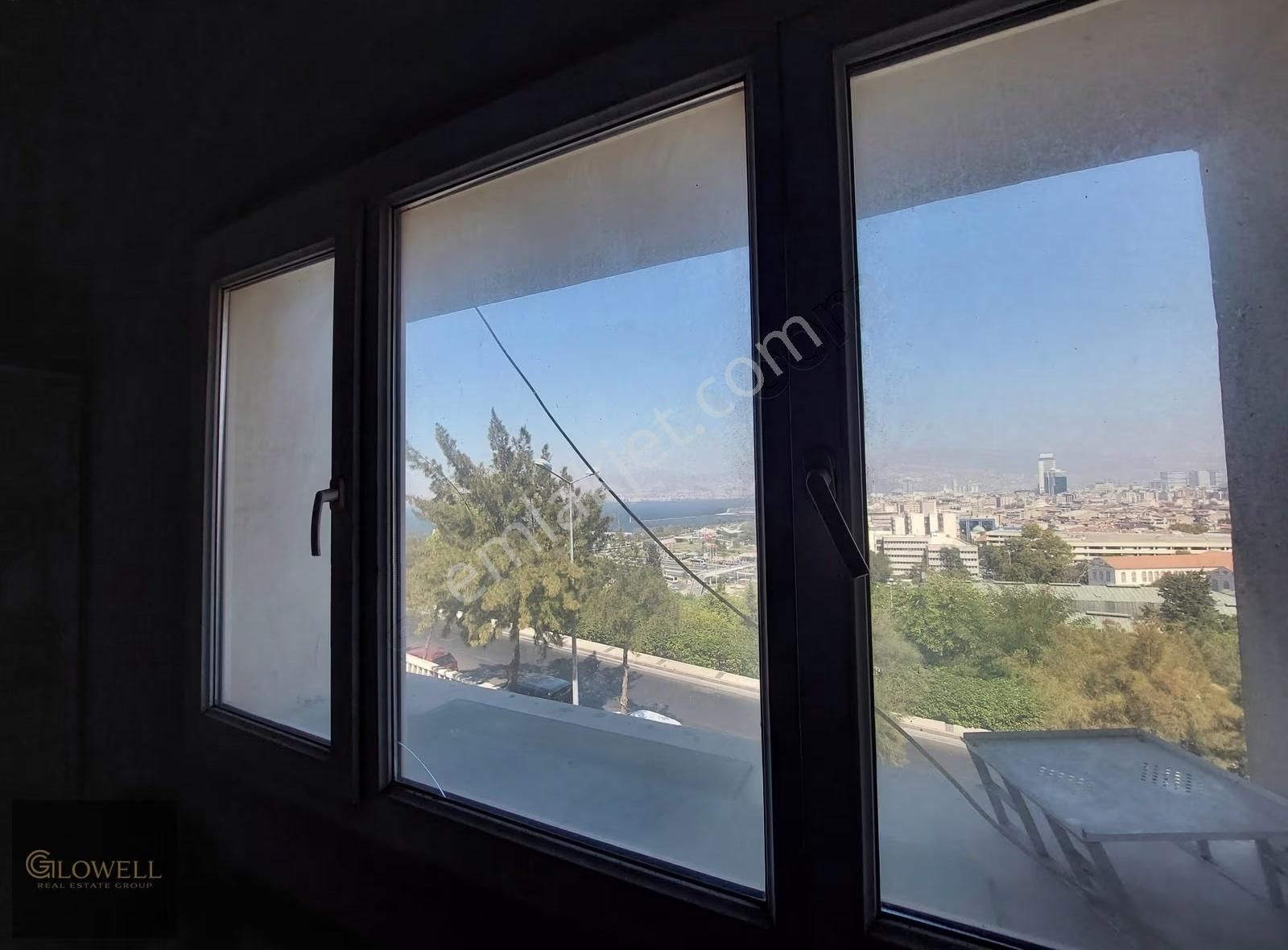 Konak Da Körfez Manzaralı Ara Kat Daire