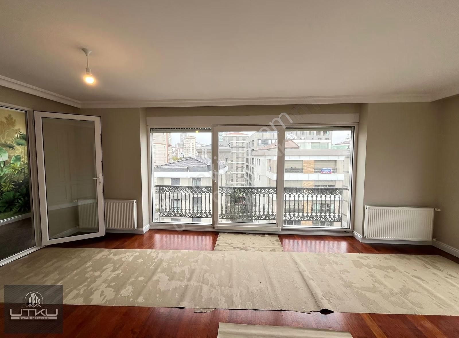 Utkudan Caddebostan Sahilde Balkonlu Deniz Manzaralı Satılık 3+1 - Görsel 24