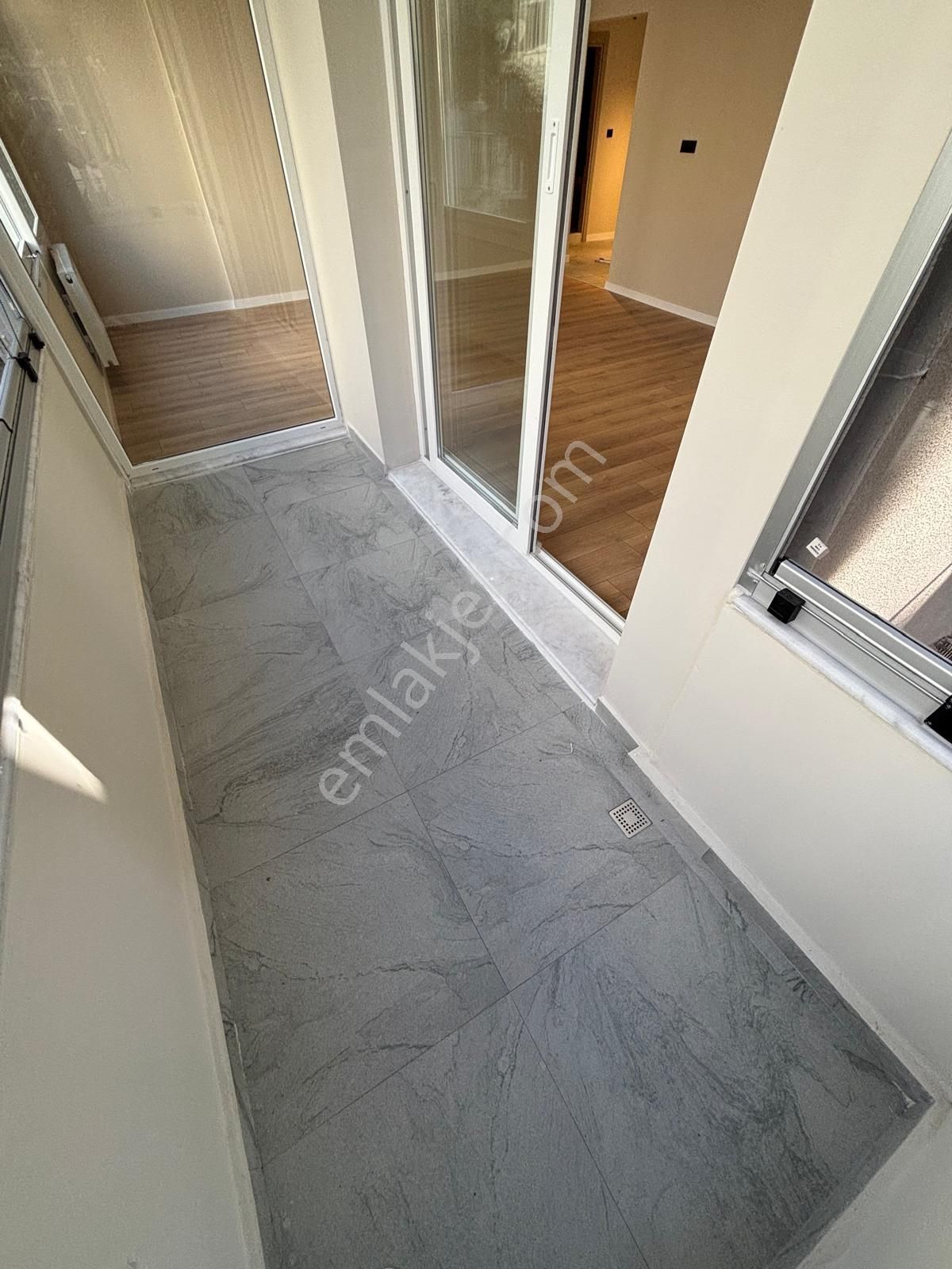 Asilden Hatay, Arap Hasan'da Full Tadilatlı Satılık 3+1 Daire - Görsel 11