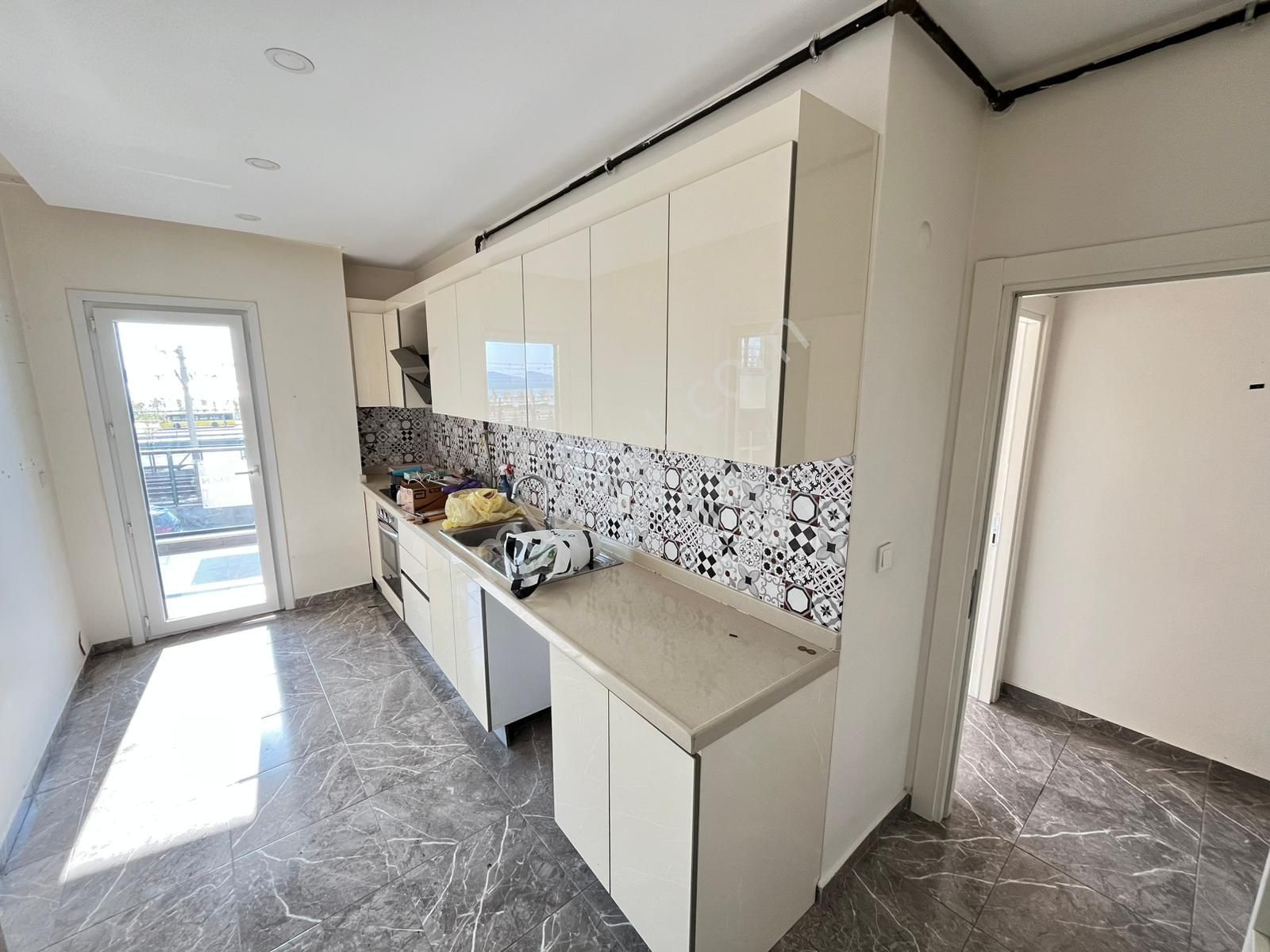 ▃artemin▃bostancı Marmaray'da Deniz Manzaralı Ön Cephe 105m² 3+1 - Görsel 12