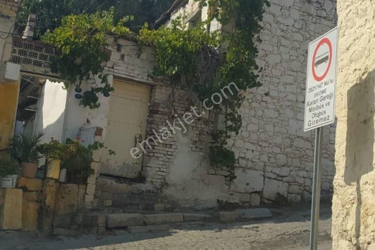 Bergama- Kurtuluş Mahallesinde, Satılık Müstakil Ev