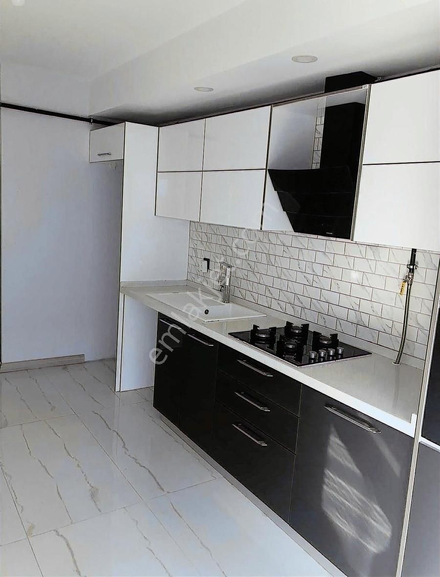 Güzelyalı Siteler Mh. Sealıne 2'de Satılık 3+1 Daire - Görsel 14