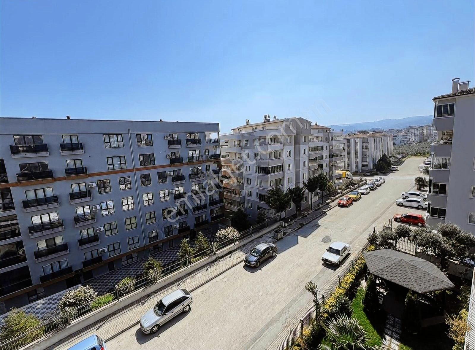 Güzelyalı Siteler Mh. Sealıne 2'de Satılık 3+1 Daire - Görsel 5
