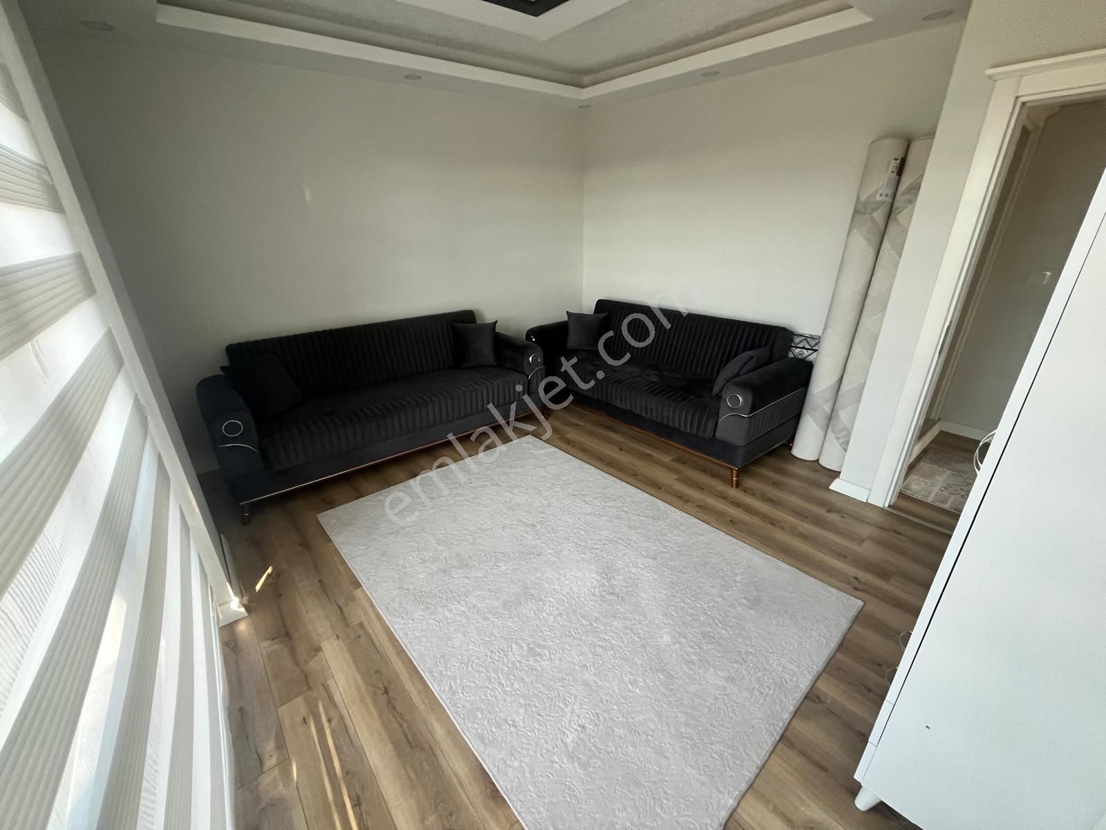 Çeşmeli Sahil'de Özel Havuzlu, Saunalı, Şömineli 5+1 Lüks Villa - Görsel 20