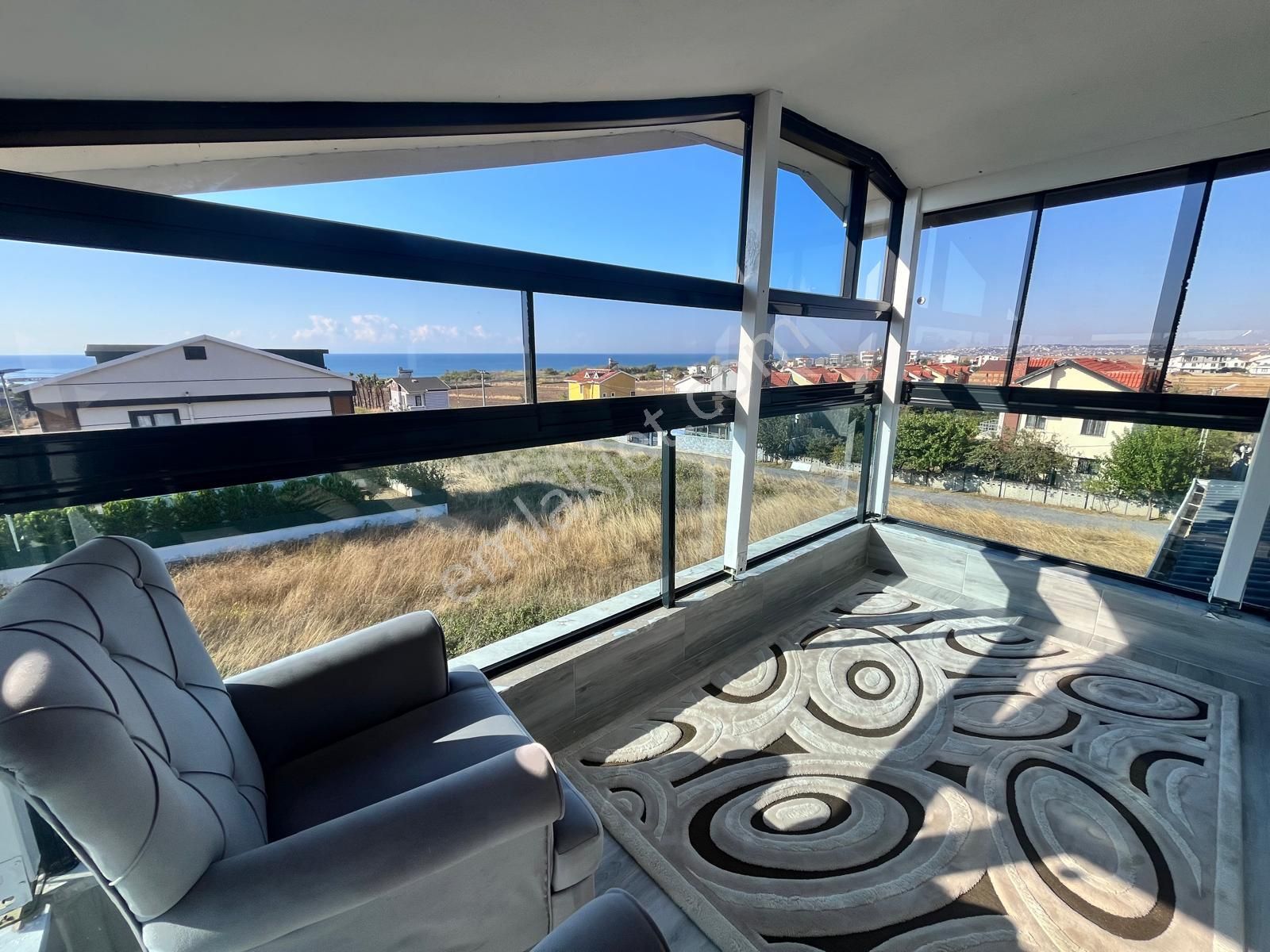 Çeşmeli Sahil'de Özel Havuzlu, Saunalı, Şömineli 5+1 Lüks Villa - Görsel 23